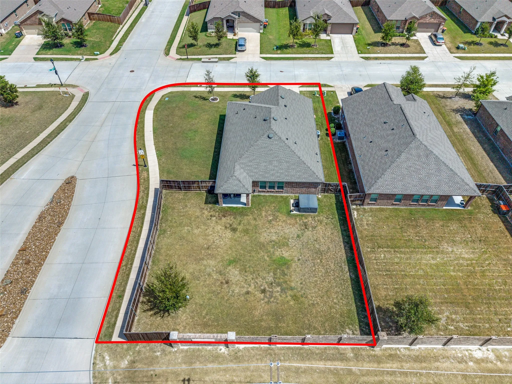 Single Family Residence For Sale in Collin County , 917 Crepe Myrtle Lane, Anna, Texas 75409, 3 Bedroom, 2 Bathroom, 2 Garage spaces, 1,718 Sqft, built in 2022, mls#21345263, Real Estate Agent in Anna, Homes For Sale in Collin county, Homes For Sale in Anna, Realtor in Anna Texas, Real Estate Brokerage Independent Realty Texas, Luminita Cordes Realtor