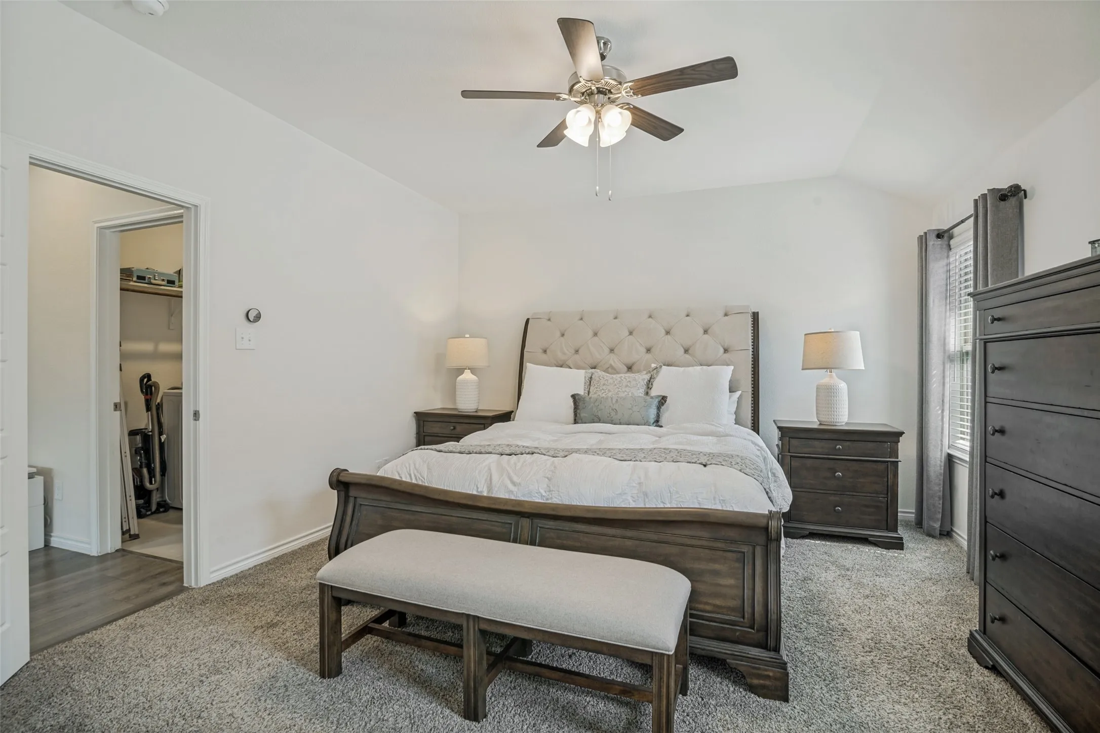 Single Family Residence For Sale in Collin County , 917 Crepe Myrtle Lane, Anna, Texas 75409, 3 Bedroom, 2 Bathroom, 2 Garage spaces, 1,718 Sqft, built in 2022, mls#21345263, Real Estate Agent in Anna, Homes For Sale in Collin county, Homes For Sale in Anna, Realtor in Anna Texas, Real Estate Brokerage Independent Realty Texas, Luminita Cordes Realtor