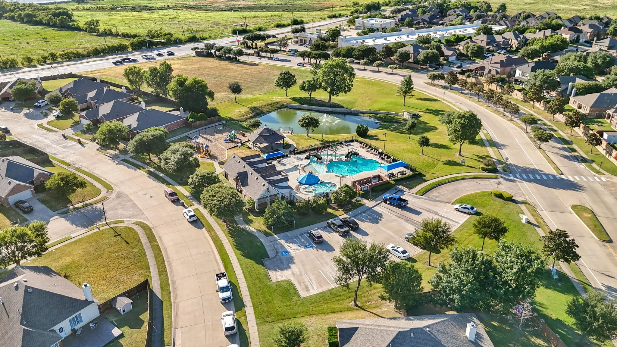 Single Family Residence For Sale in Collin County , 416 Andalusian Trail, Celina, Texas 75009, 4 Bedroom, 2 Bathroom, 2 Garage spaces, 1,645 Sqft, built in 2014, mls#21343230, Real Estate Agent in Celina, Homes For Sale in Collin county, Homes For Sale in Celina, Realtor in Celina Texas, Real Estate Brokerage Independent Realty Texas, Luminita Cordes Realtor