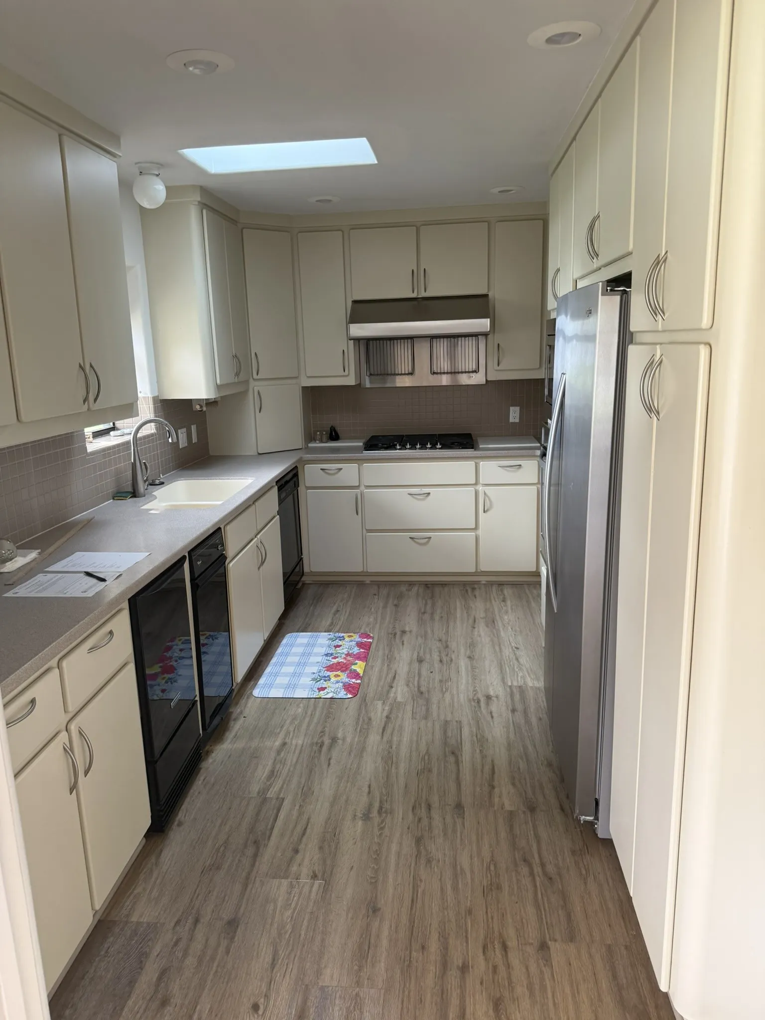 Single Family Residence For Rent in Henderson County , 2517 Wildwood Way, Tool, Texas 75143, 4 Bedrooms, 3 Bathrooms, 2 Garage spaces, 2,954 Sqft, built in 1982, Price $4,500, mls#21297991, Real Estate Agent in Tool, Homes For Rent in Henderson county, Homes For Rent in Tool, Realtor in Tool Texas, Real Estate Brokerage Independent Realty Texas, Luminita Cordes Realtor