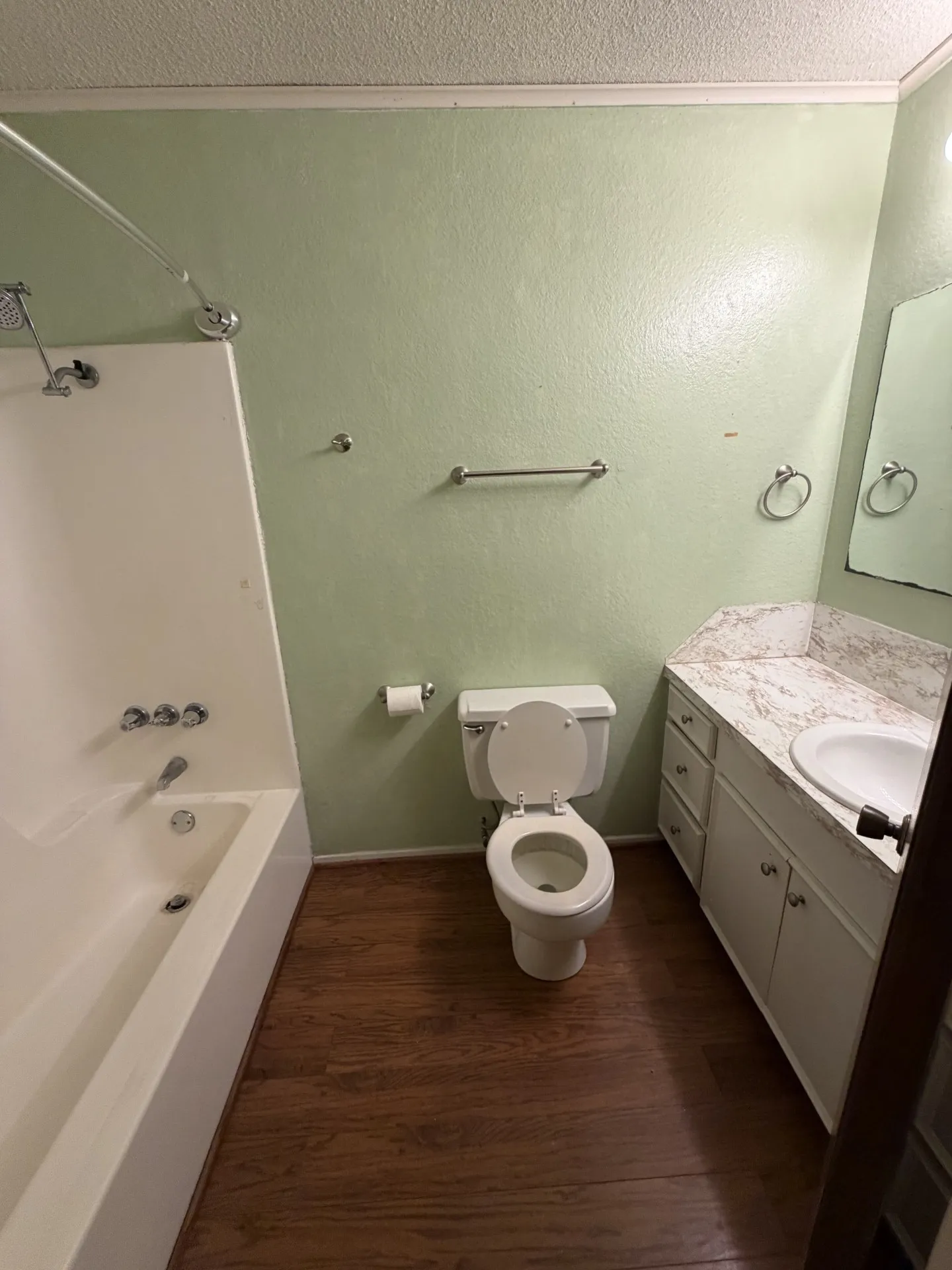 Single Family Residence For Sale in Limestone County , 209 Morningside Drive, Mexia, Texas 76667, 4 Bedrooms, 2 Bathrooms, 2 Garage spaces, 1,761 Sqft, built in 1979, Price $169,500, mls#21345798, Real Estate Agent in Mexia, Homes For Sale in Limestone county, Homes For Sale in Mexia, Realtor in Mexia Texas, Real Estate Brokerage Independent Realty Texas, Luminita Cordes Realtor