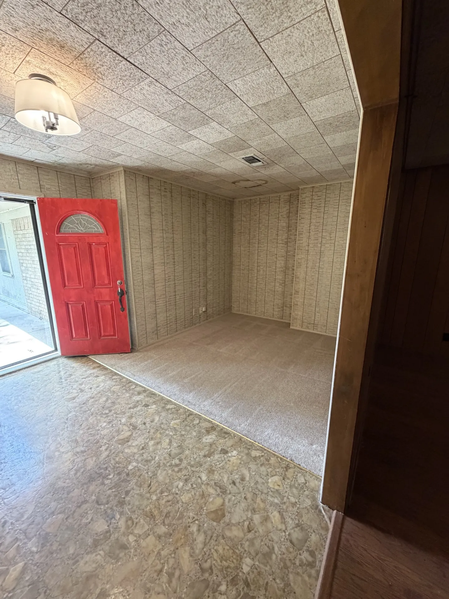 Single Family Residence For Sale in Limestone County , 209 Morningside Drive, Mexia, Texas 76667, 4 Bedrooms, 2 Bathrooms, 2 Garage spaces, 1,761 Sqft, built in 1979, Price $169,500, mls#21345798, Real Estate Agent in Mexia, Homes For Sale in Limestone county, Homes For Sale in Mexia, Realtor in Mexia Texas, Real Estate Brokerage Independent Realty Texas, Luminita Cordes Realtor