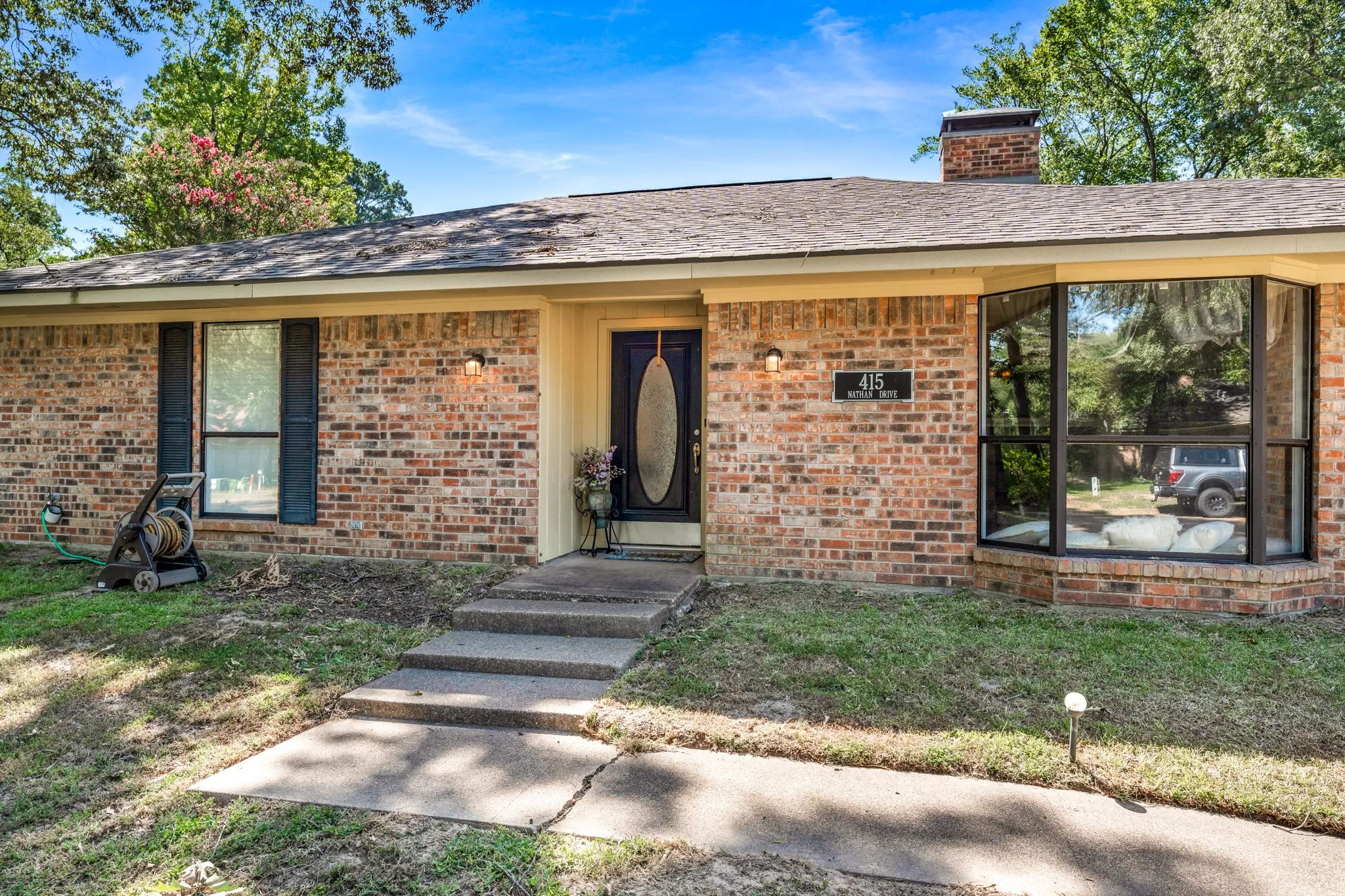 Single Family Residence For Sale in Wood County , 415 Nathan Drive, Quitman, Texas 75783, 4 Bedroom, 3 Bathroom, Garage spaces, 2,909 Sqft, built in 1985, mls#21345097, Real Estate Agent in Quitman, Homes For Sale in Wood county, Homes For Sale in Quitman, Realtor in Quitman Texas, Real Estate Brokerage Independent Realty Texas, Luminita Cordes Realtor