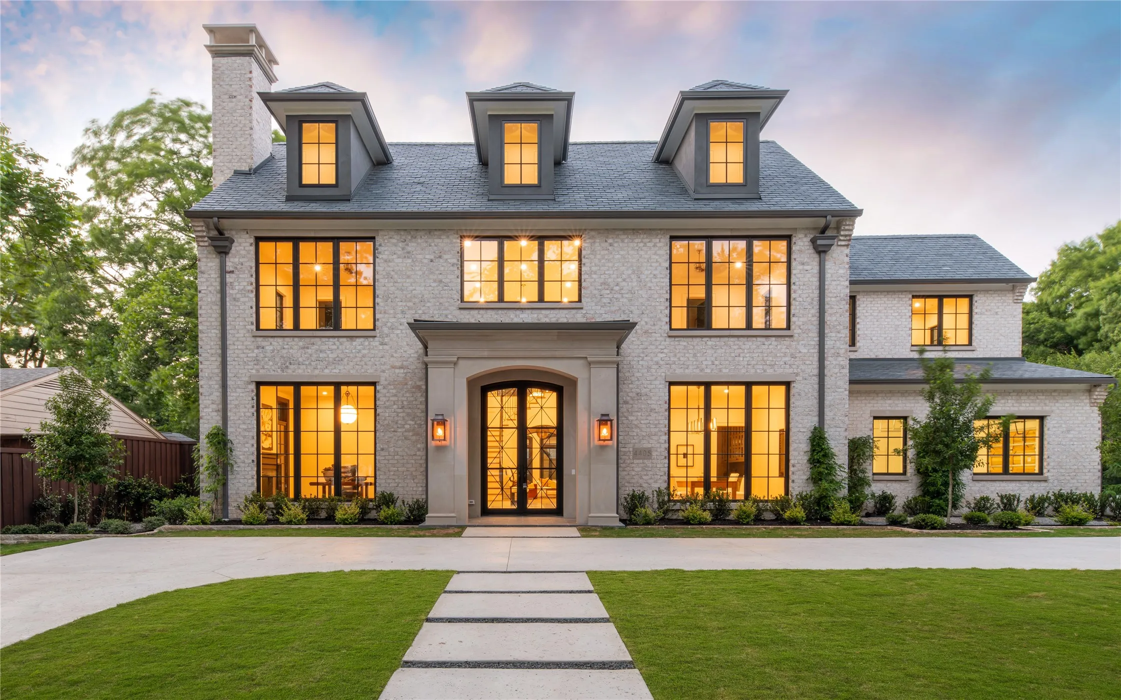 Single Family Residence For Sale in Dallas County , 4405 Wildwood, Dallas, Texas 75209, 6 Bedroom, 9 Bathroom, 3 Garage spaces, 7,061 Sqft, built in 2026, mls#21345861, Real Estate Agent in Dallas, Homes For Sale in Dallas county, Homes For Sale in Dallas, Realtor in Dallas Texas, Real Estate Brokerage Independent Realty Texas, Luminita Cordes Realtor