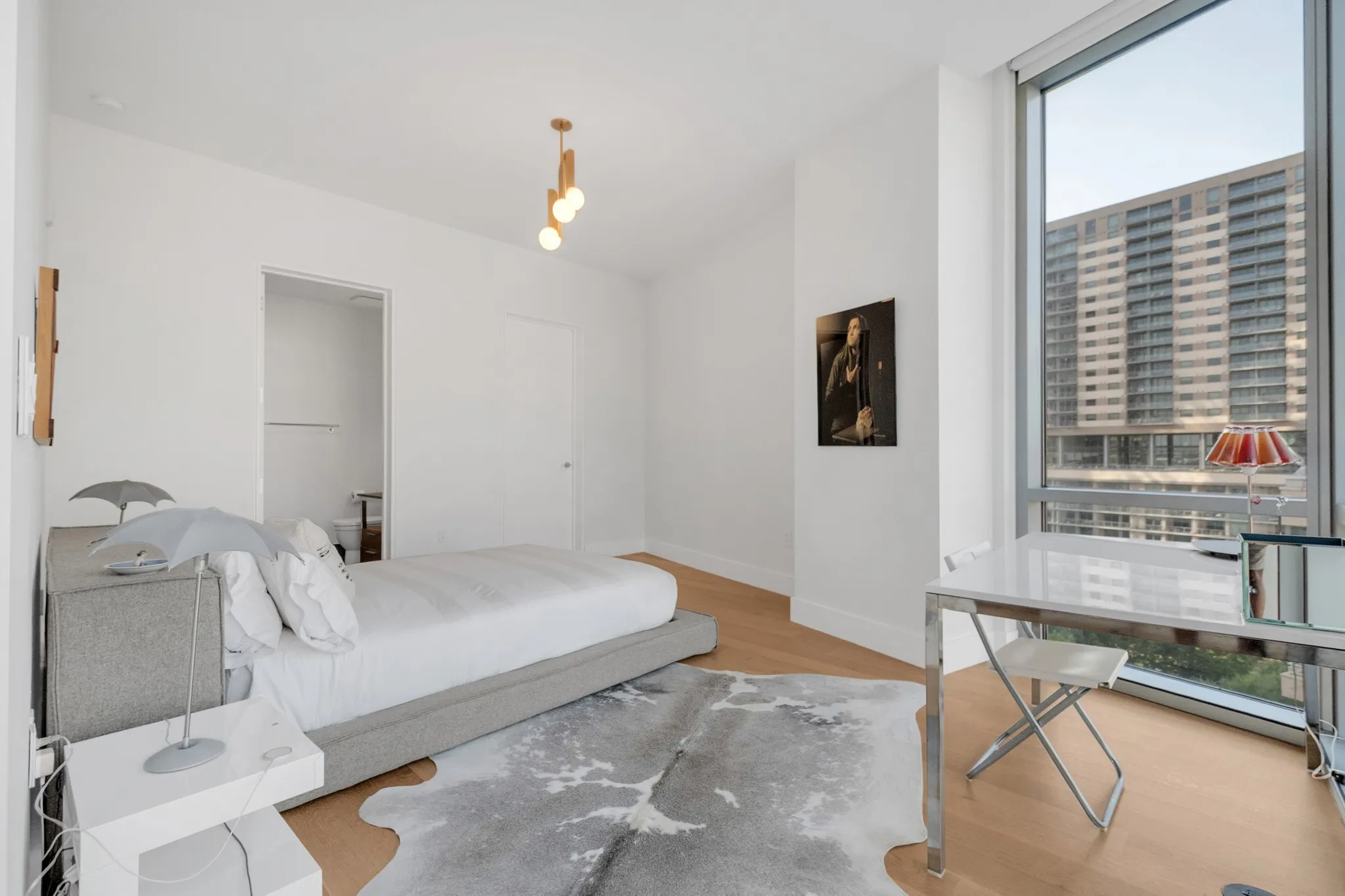 Condominium For Sale in Dallas County , 2200 Victory Avenue 802, Dallas, Texas 75219, 2 Bedroom, 3 Bathroom, 2 Garage spaces, 1,702 Sqft, built in 2007, mls#21344197, Real Estate Agent in Dallas, Homes For Sale in Dallas county, Homes For Sale in Dallas, Realtor in Dallas Texas, Real Estate Brokerage Independent Realty Texas, Luminita Cordes Realtor