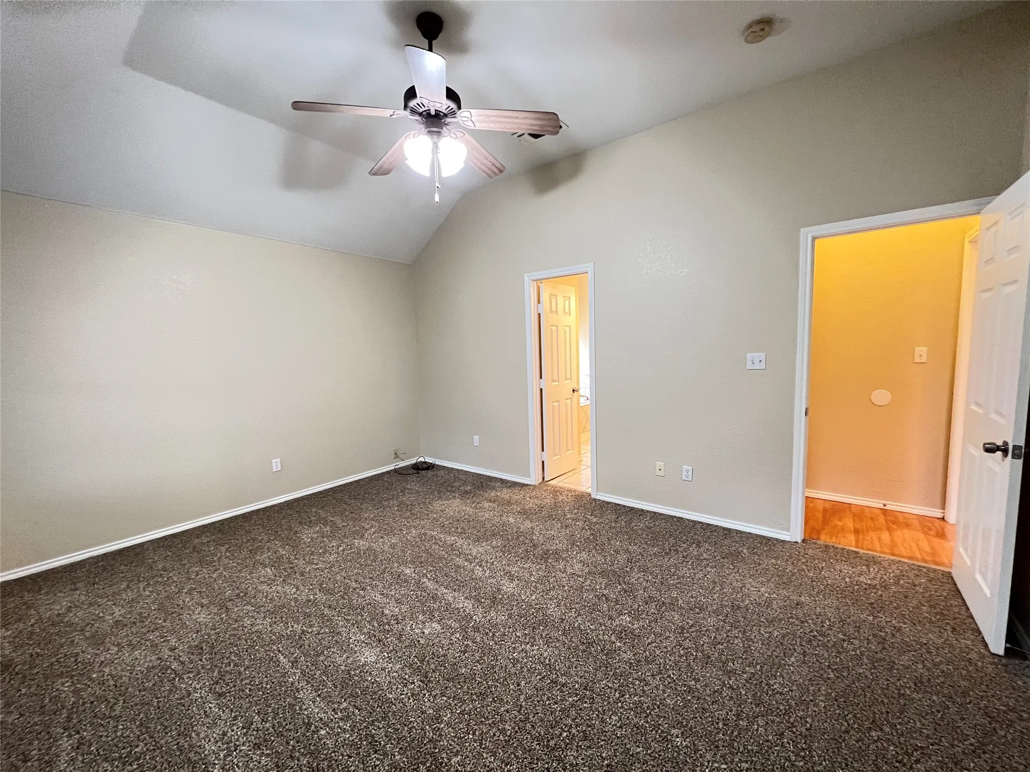 Single Family Residence For Rent in Parker County , 788 Robin Court, Springtown, Texas 76082, 3 Bedroom, 2 Bathroom, 2 Garage spaces, 1,386 Sqft, built in 2000, mls#21345884, Real Estate Agent in Springtown, Homes For Rent in Parker county, Homes For Rent in Springtown, Realtor in Springtown Texas, Real Estate Brokerage Independent Realty Texas, Luminita Cordes Realtor