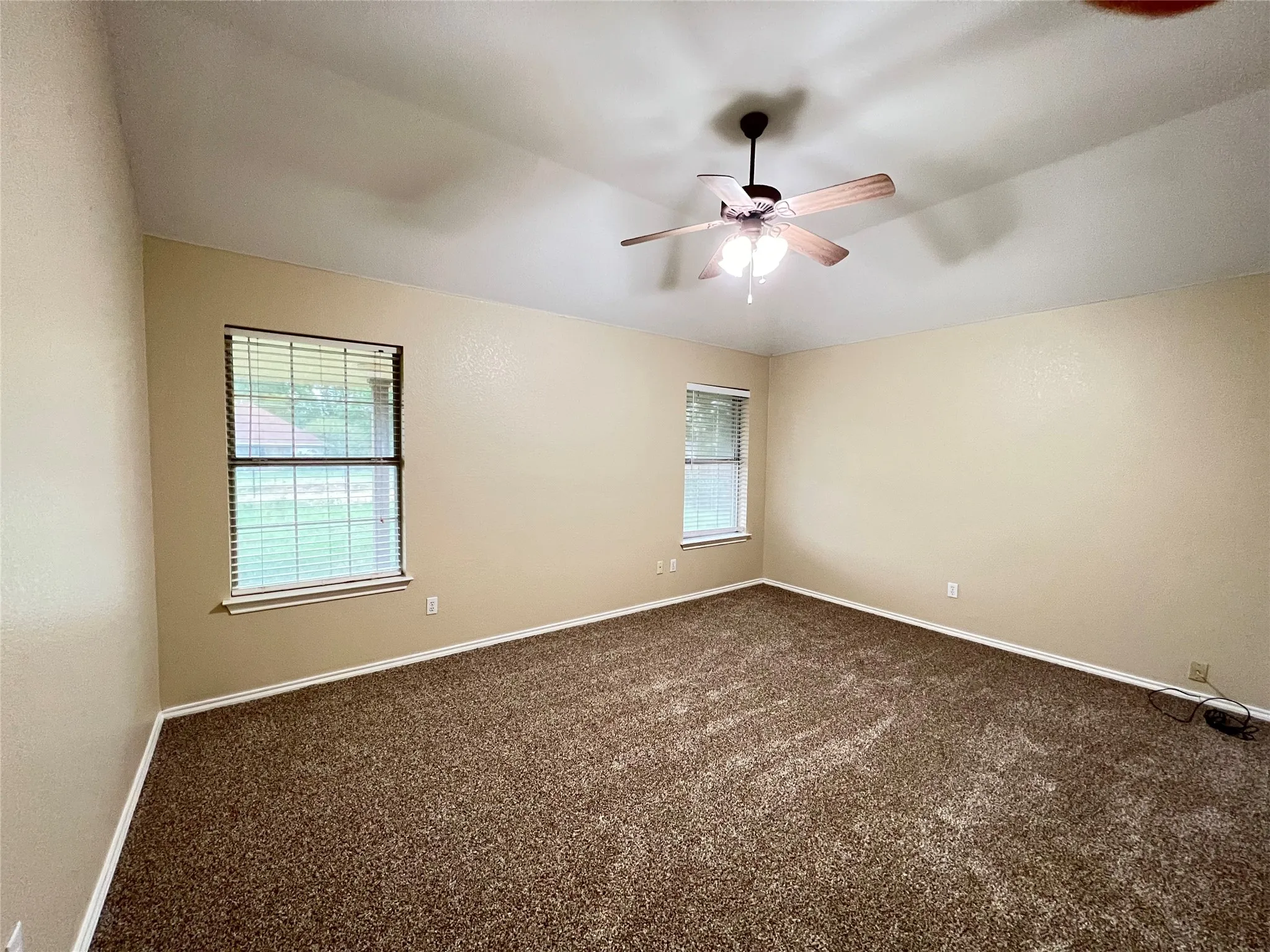 Single Family Residence For Rent in Parker County , 788 Robin Court, Springtown, Texas 76082, 3 Bedroom, 2 Bathroom, 2 Garage spaces, 1,386 Sqft, built in 2000, mls#21345884, Real Estate Agent in Springtown, Homes For Rent in Parker county, Homes For Rent in Springtown, Realtor in Springtown Texas, Real Estate Brokerage Independent Realty Texas, Luminita Cordes Realtor