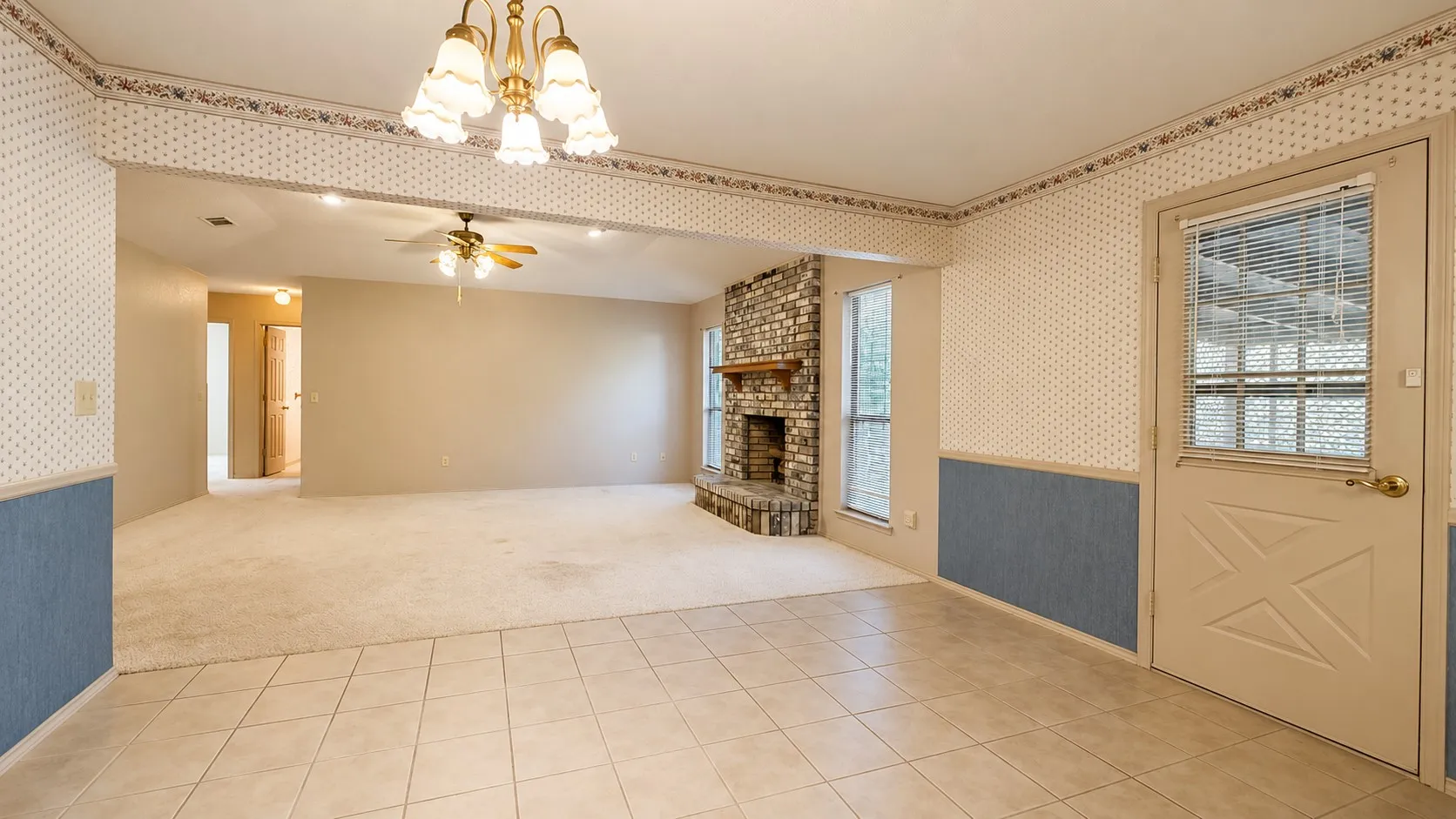Single Family Residence For Sale in Lamar County , 1350 26th Street NE, Paris, Texas 75460, 3 Bedroom, 2 Bathroom, 2 Garage spaces, 1,340 Sqft, built in 1986, mls#21345661, Real Estate Agent in Paris, Homes For Sale in Lamar county, Homes For Sale in Paris, Realtor in Paris Texas, Real Estate Brokerage Independent Realty Texas, Luminita Cordes Realtor