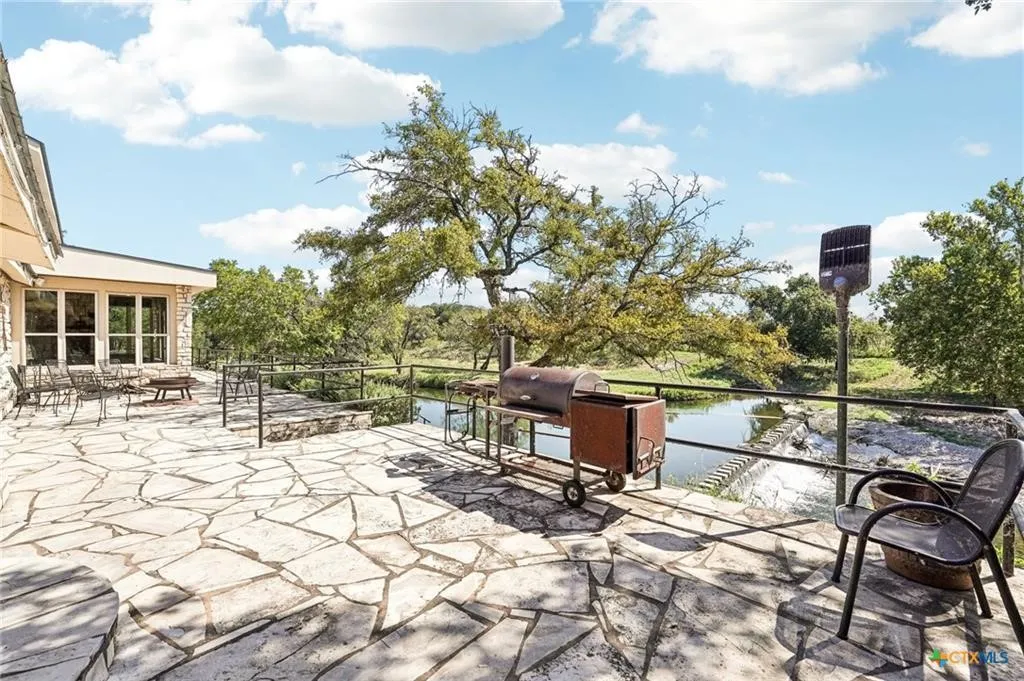 Improved Land For Sale in Lampasas County , 190 Private Road 3011, Lampasas, Texas 76550, 0, 0, Garage spaces, 0 Sqft, built in 1996, Price $6,100,000, mls#21343570, Real Estate Agent in Lampasas, Homes For Sale in Lampasas county, Homes For Sale in Lampasas, Realtor in Lampasas Texas, Real Estate Brokerage Independent Realty Texas, Luminita Cordes Realtor