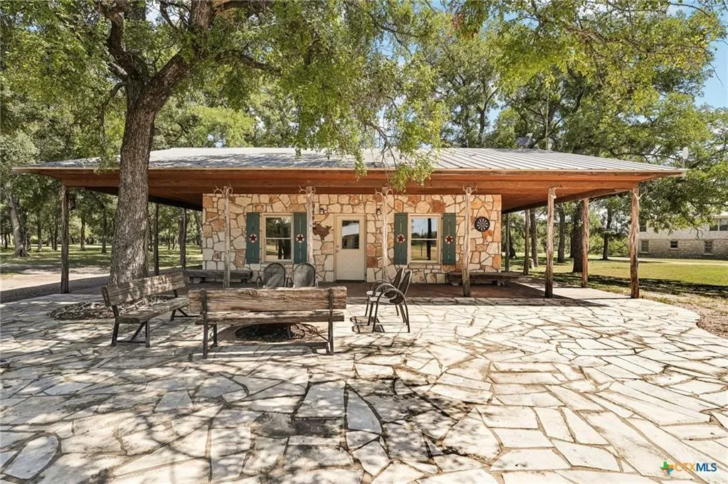 Improved Land For Sale in Lampasas County , 190 Private Road 3011, Lampasas, Texas 76550, 0, 0, Garage spaces, 0 Sqft, built in 1996, Price $6,100,000, mls#21343570, Real Estate Agent in Lampasas, Homes For Sale in Lampasas county, Homes For Sale in Lampasas, Realtor in Lampasas Texas, Real Estate Brokerage Independent Realty Texas, Luminita Cordes Realtor