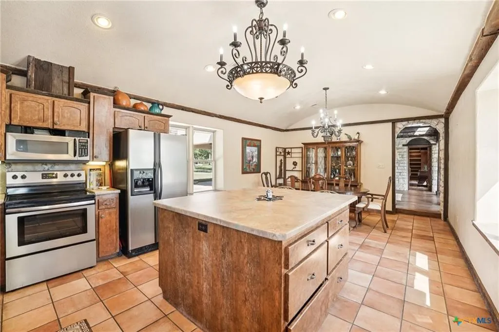 Improved Land For Sale in Lampasas County , 190 Private Road 3011, Lampasas, Texas 76550, 0, 0, Garage spaces, 0 Sqft, built in 1996, Price $6,100,000, mls#21343570, Real Estate Agent in Lampasas, Homes For Sale in Lampasas county, Homes For Sale in Lampasas, Realtor in Lampasas Texas, Real Estate Brokerage Independent Realty Texas, Luminita Cordes Realtor