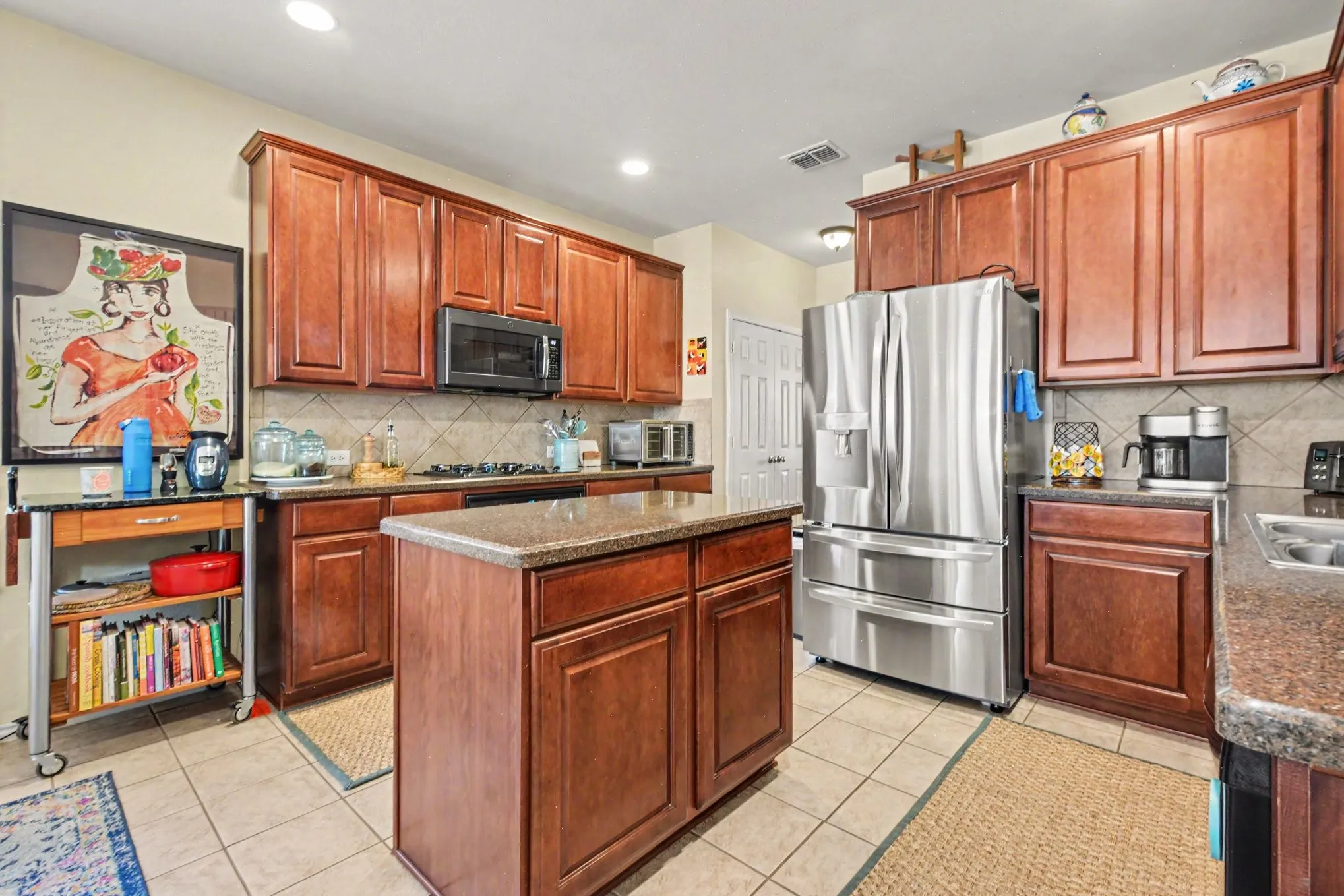 Single Family Residence For Sale in Denton County , 8481 Liverpool Lane, Frisco, Texas 75036, 4 Bedroom, 4 Bathroom, 2 Garage spaces, 3,152 Sqft, built in 2004, mls#21344562, Real Estate Agent in Frisco, Homes For Sale in Denton county, Homes For Sale in Frisco, Realtor in Frisco Texas, Real Estate Brokerage Independent Realty Texas, Luminita Cordes Realtor