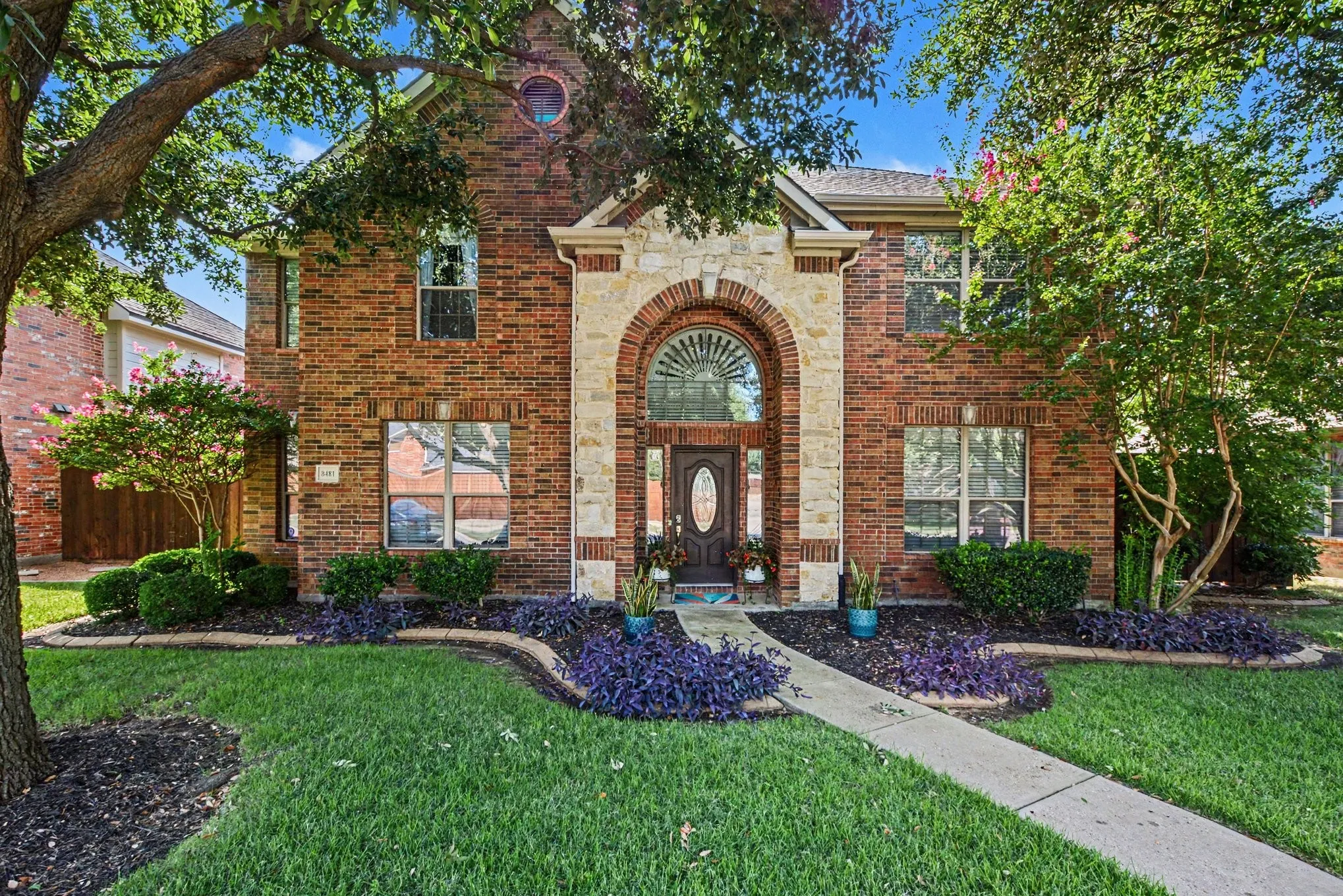 Single Family Residence For Sale in Denton County , 8481 Liverpool Lane, Frisco, Texas 75036, 4 Bedroom, 4 Bathroom, 2 Garage spaces, 3,152 Sqft, built in 2004, mls#21344562, Real Estate Agent in Frisco, Homes For Sale in Denton county, Homes For Sale in Frisco, Realtor in Frisco Texas, Real Estate Brokerage Independent Realty Texas, Luminita Cordes Realtor