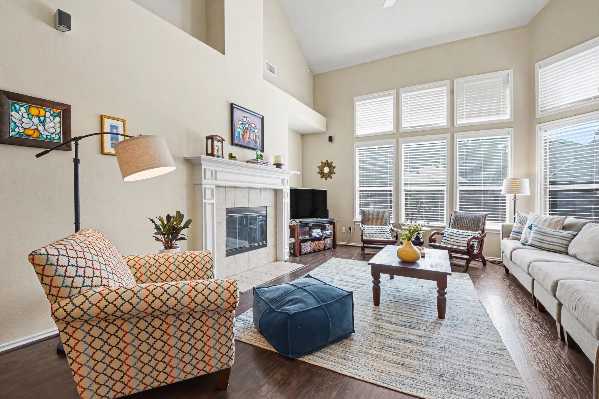 Single Family Residence For Sale in Denton County , 8481 Liverpool Lane, Frisco, Texas 75036, 4 Bedroom, 4 Bathroom, 2 Garage spaces, 3,152 Sqft, built in 2004, mls#21344562, Real Estate Agent in Frisco, Homes For Sale in Denton county, Homes For Sale in Frisco, Realtor in Frisco Texas, Real Estate Brokerage Independent Realty Texas, Luminita Cordes Realtor