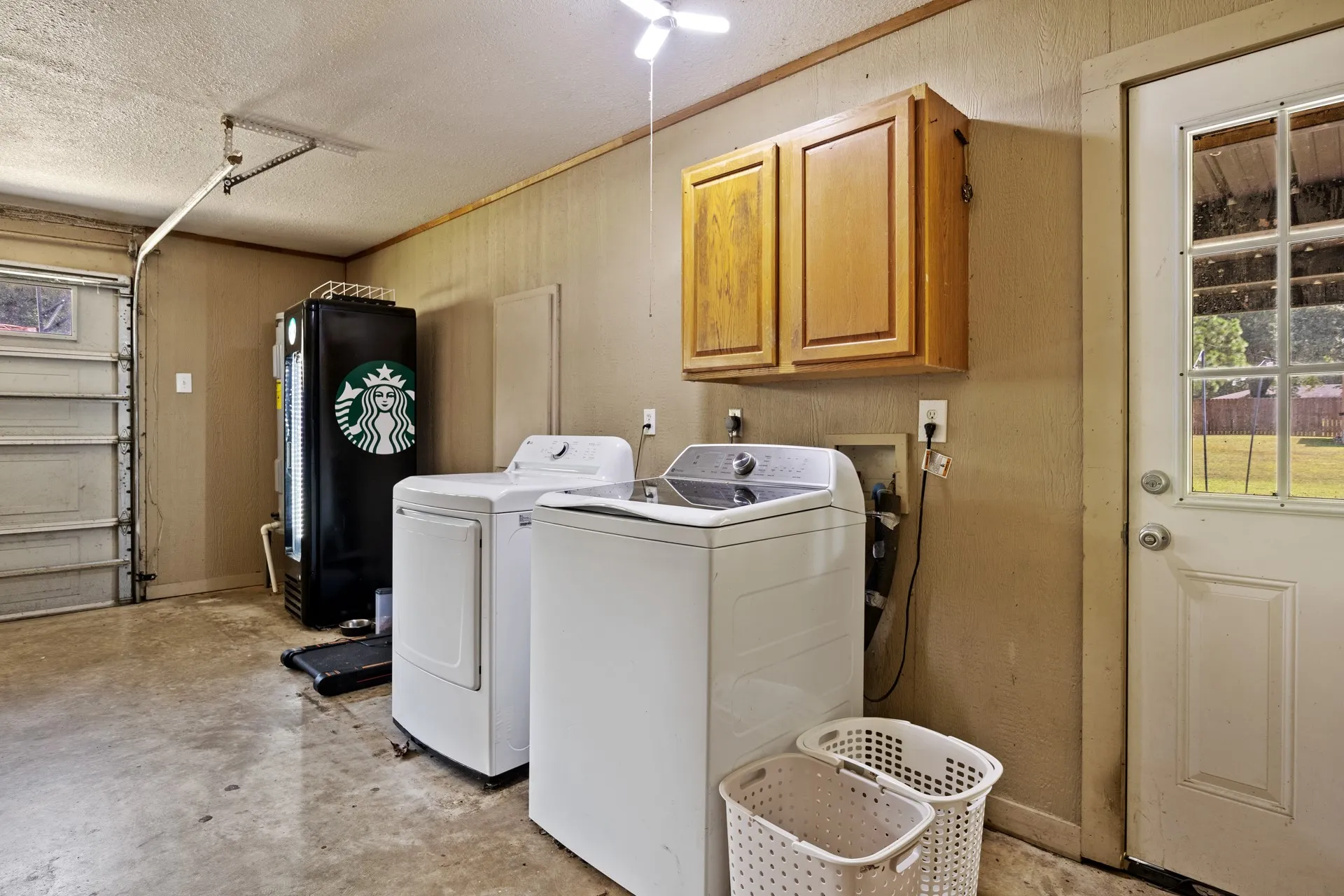 Single Family Residence For Sale in Camp County , 419 County Road 4164, Pittsburg, Texas 75686, 3 Bedroom, 2 Bathroom, 2 Garage spaces, 1,537 Sqft, built in 1977, mls#21345878, Real Estate Agent in Pittsburg, Homes For Sale in Camp county, Homes For Sale in Pittsburg, Realtor in Pittsburg Texas, Real Estate Brokerage Independent Realty Texas, Luminita Cordes Realtor
