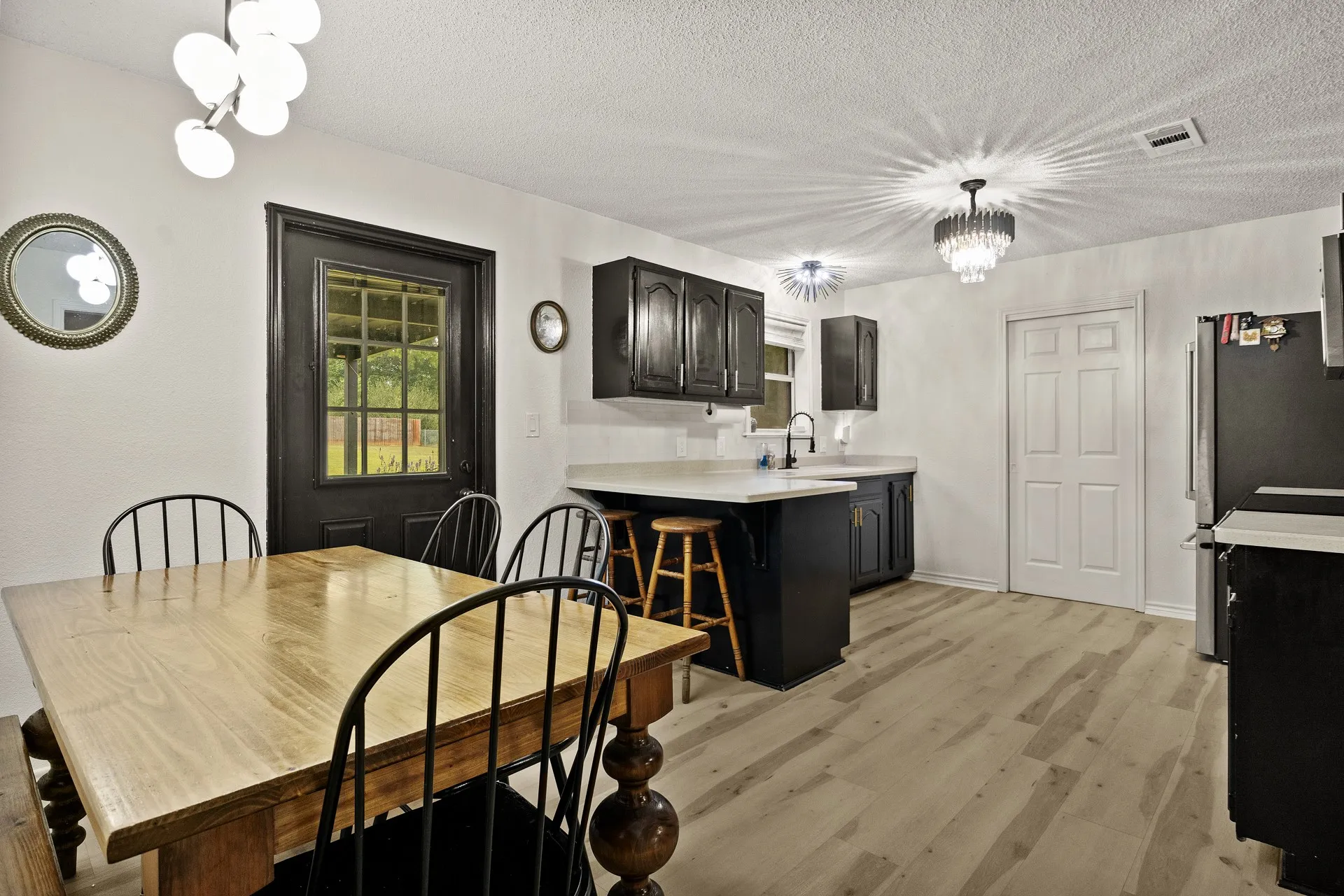 Single Family Residence For Sale in Camp County , 419 County Road 4164, Pittsburg, Texas 75686, 3 Bedroom, 2 Bathroom, 2 Garage spaces, 1,537 Sqft, built in 1977, mls#21345878, Real Estate Agent in Pittsburg, Homes For Sale in Camp county, Homes For Sale in Pittsburg, Realtor in Pittsburg Texas, Real Estate Brokerage Independent Realty Texas, Luminita Cordes Realtor