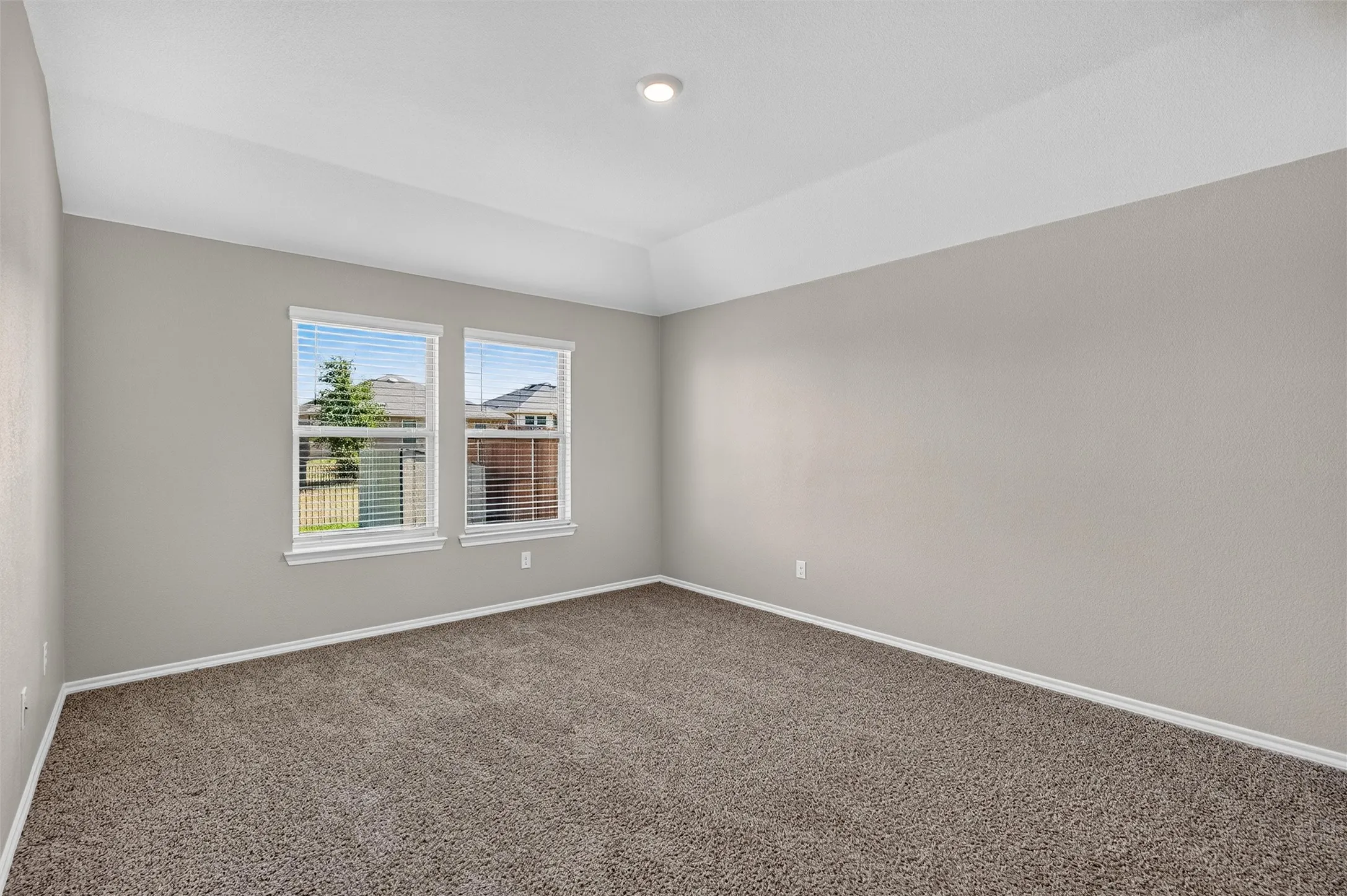 Single Family Residence For Sale in Denton County , 965 Fueller Drive, Aubrey, Texas 76227, 4 Bedroom, 2 Bathroom, 2 Garage spaces, 1,836 Sqft, built in 2021, mls#21342683, Real Estate Agent in Aubrey, Homes For Sale in Denton county, Homes For Sale in Aubrey, Realtor in Aubrey Texas, Real Estate Brokerage Independent Realty Texas, Luminita Cordes Realtor