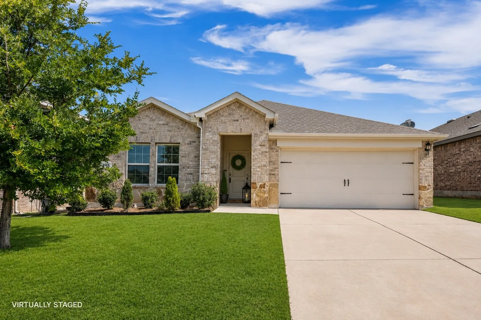 Single Family Residence For Sale in Denton County , 965 Fueller Drive, Aubrey, Texas 76227, 4 Bedroom, 2 Bathroom, 2 Garage spaces, 1,836 Sqft, built in 2021, mls#21342683, Real Estate Agent in Aubrey, Homes For Sale in Denton county, Homes For Sale in Aubrey, Realtor in Aubrey Texas, Real Estate Brokerage Independent Realty Texas, Luminita Cordes Realtor
