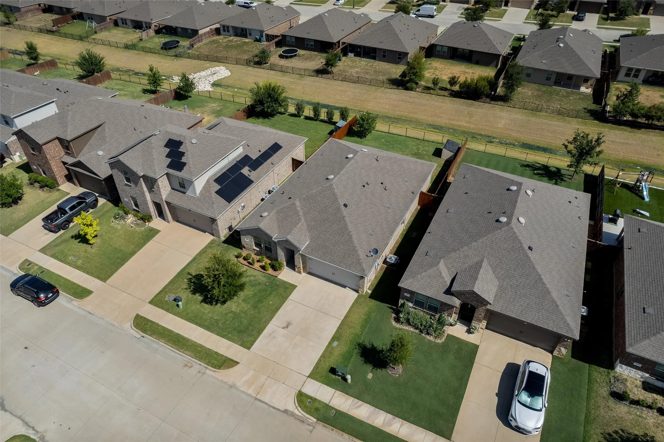 Single Family Residence For Sale in Denton County , 965 Fueller Drive, Aubrey, Texas 76227, 4 Bedroom, 2 Bathroom, 2 Garage spaces, 1,836 Sqft, built in 2021, mls#21342683, Real Estate Agent in Aubrey, Homes For Sale in Denton county, Homes For Sale in Aubrey, Realtor in Aubrey Texas, Real Estate Brokerage Independent Realty Texas, Luminita Cordes Realtor