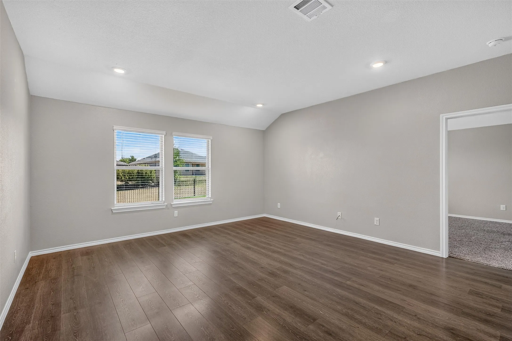 Single Family Residence For Sale in Denton County , 965 Fueller Drive, Aubrey, Texas 76227, 4 Bedroom, 2 Bathroom, 2 Garage spaces, 1,836 Sqft, built in 2021, mls#21342683, Real Estate Agent in Aubrey, Homes For Sale in Denton county, Homes For Sale in Aubrey, Realtor in Aubrey Texas, Real Estate Brokerage Independent Realty Texas, Luminita Cordes Realtor