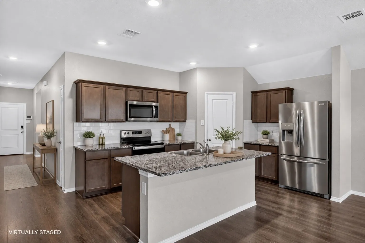 Single Family Residence For Sale in Denton County , 965 Fueller Drive, Aubrey, Texas 76227, 4 Bedroom, 2 Bathroom, 2 Garage spaces, 1,836 Sqft, built in 2021, mls#21342683, Real Estate Agent in Aubrey, Homes For Sale in Denton county, Homes For Sale in Aubrey, Realtor in Aubrey Texas, Real Estate Brokerage Independent Realty Texas, Luminita Cordes Realtor