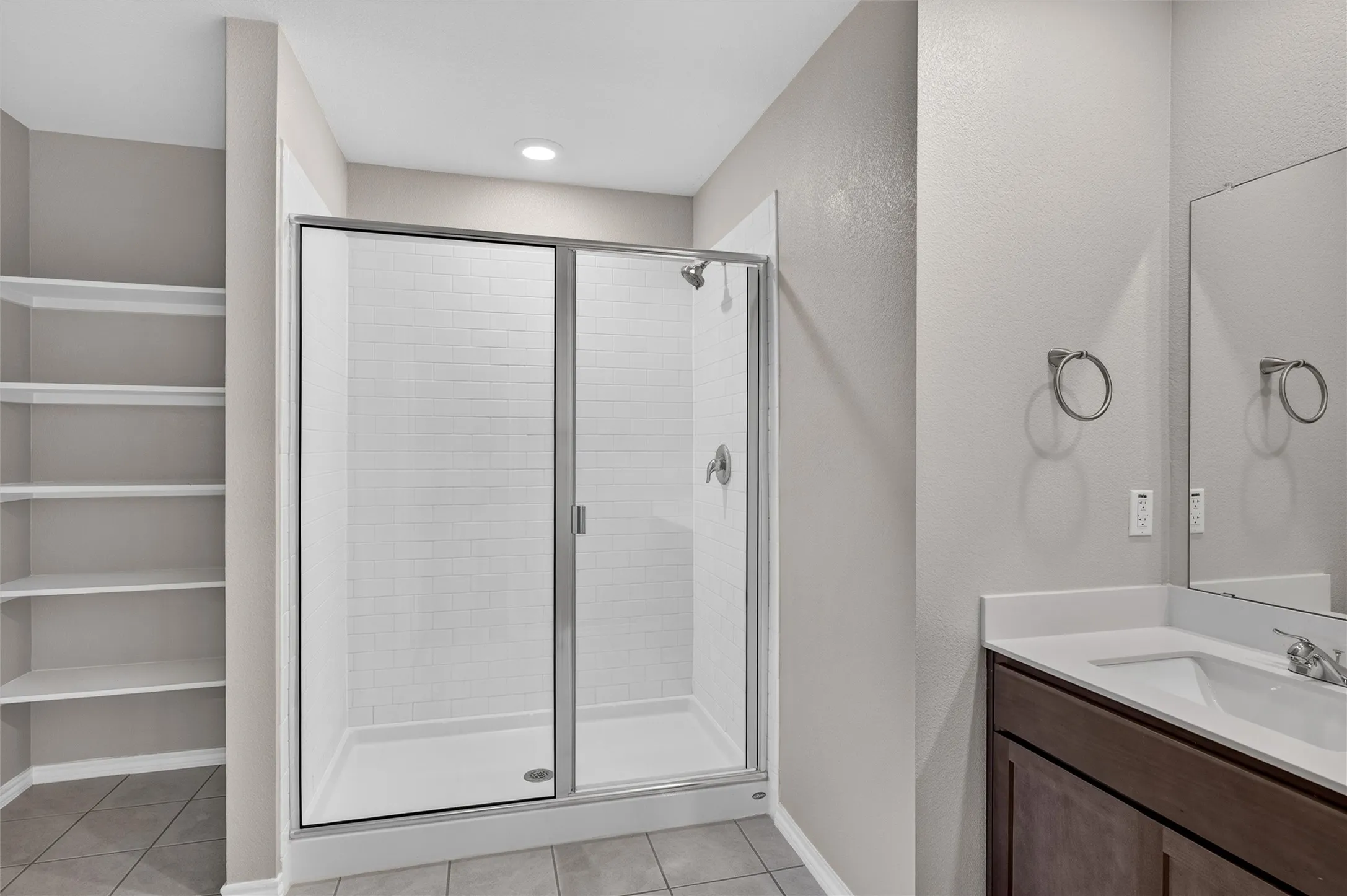 Single Family Residence For Sale in Denton County , 965 Fueller Drive, Aubrey, Texas 76227, 4 Bedroom, 2 Bathroom, 2 Garage spaces, 1,836 Sqft, built in 2021, mls#21342683, Real Estate Agent in Aubrey, Homes For Sale in Denton county, Homes For Sale in Aubrey, Realtor in Aubrey Texas, Real Estate Brokerage Independent Realty Texas, Luminita Cordes Realtor