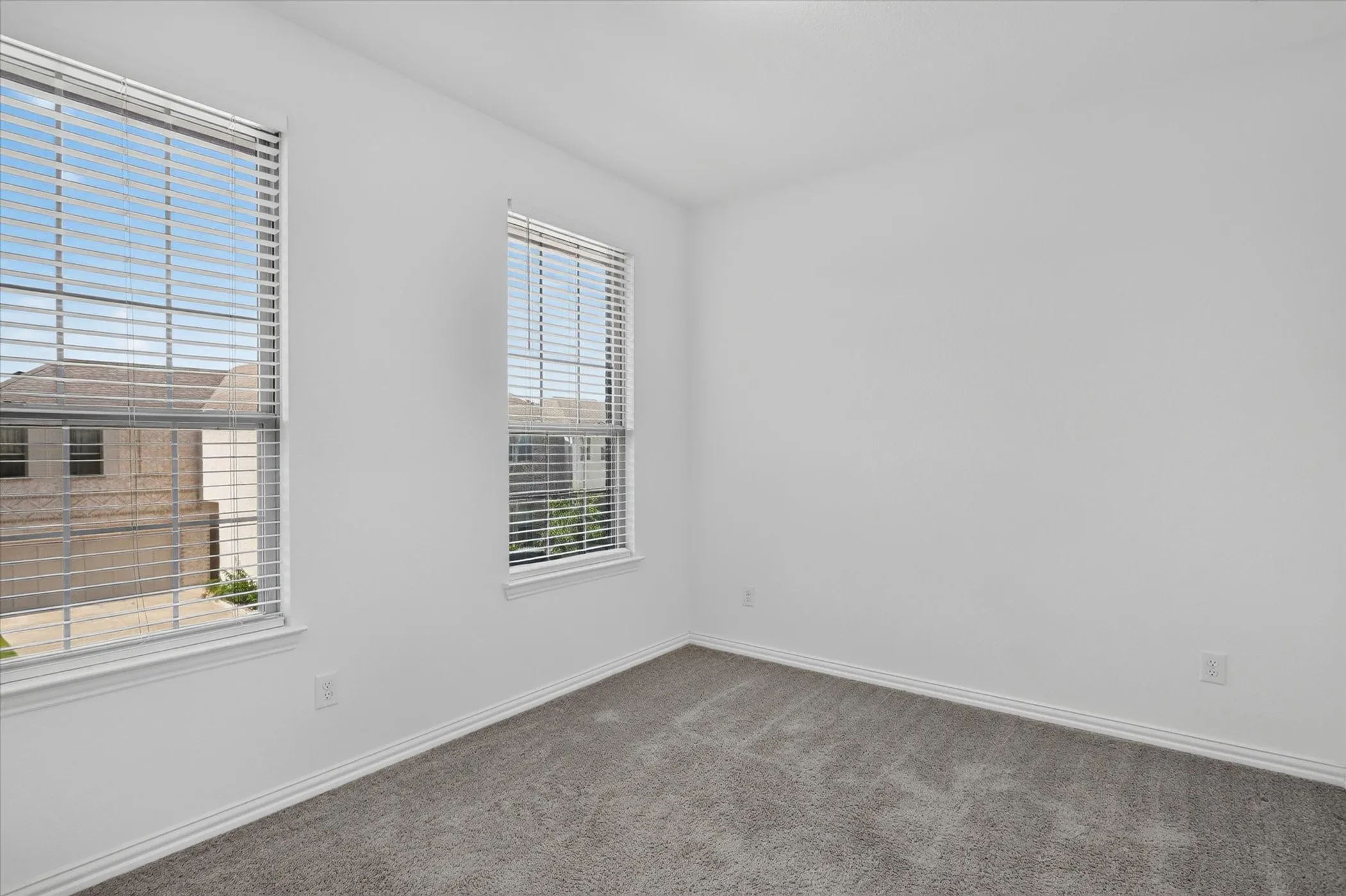 Single Family Residence For Sale in Dallas County , 243 Woodson Street, Irving, Texas 75063, 4 Bedroom, 3 Bathroom, 2 Garage spaces, 1,863 Sqft, built in 2020, mls#21343793, Real Estate Agent in Irving, Homes For Sale in Dallas county, Homes For Sale in Irving, Realtor in Irving Texas, Real Estate Brokerage Independent Realty Texas, Luminita Cordes Realtor