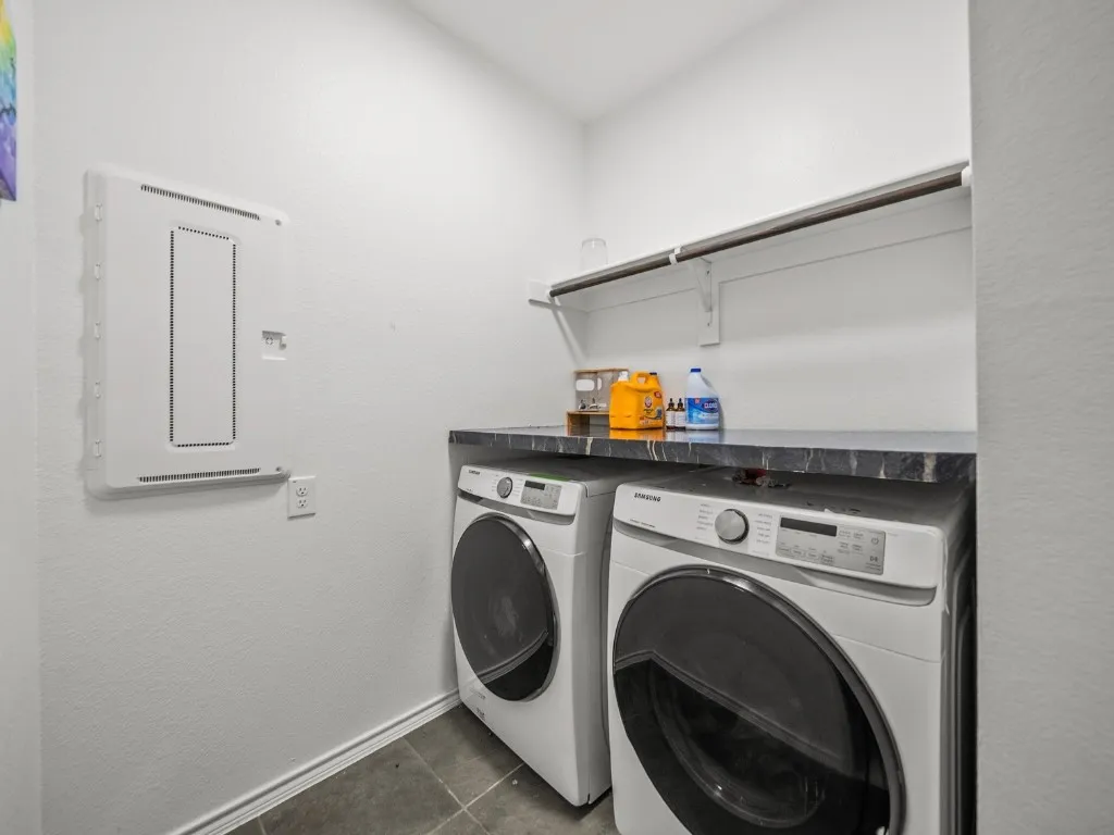 Single Family Residence For Rent in Dallas County , 1908 Twisted Tree Lane, Mesquite, Texas 75181, 4 Bedroom, 3 Bathroom, 2 Garage spaces, 2,713 Sqft, built in 2023, mls#21320665, Real Estate Agent in Mesquite, Homes For Rent in Dallas county, Homes For Rent in Mesquite, Realtor in Mesquite Texas, Real Estate Brokerage Independent Realty Texas, Luminita Cordes Realtor