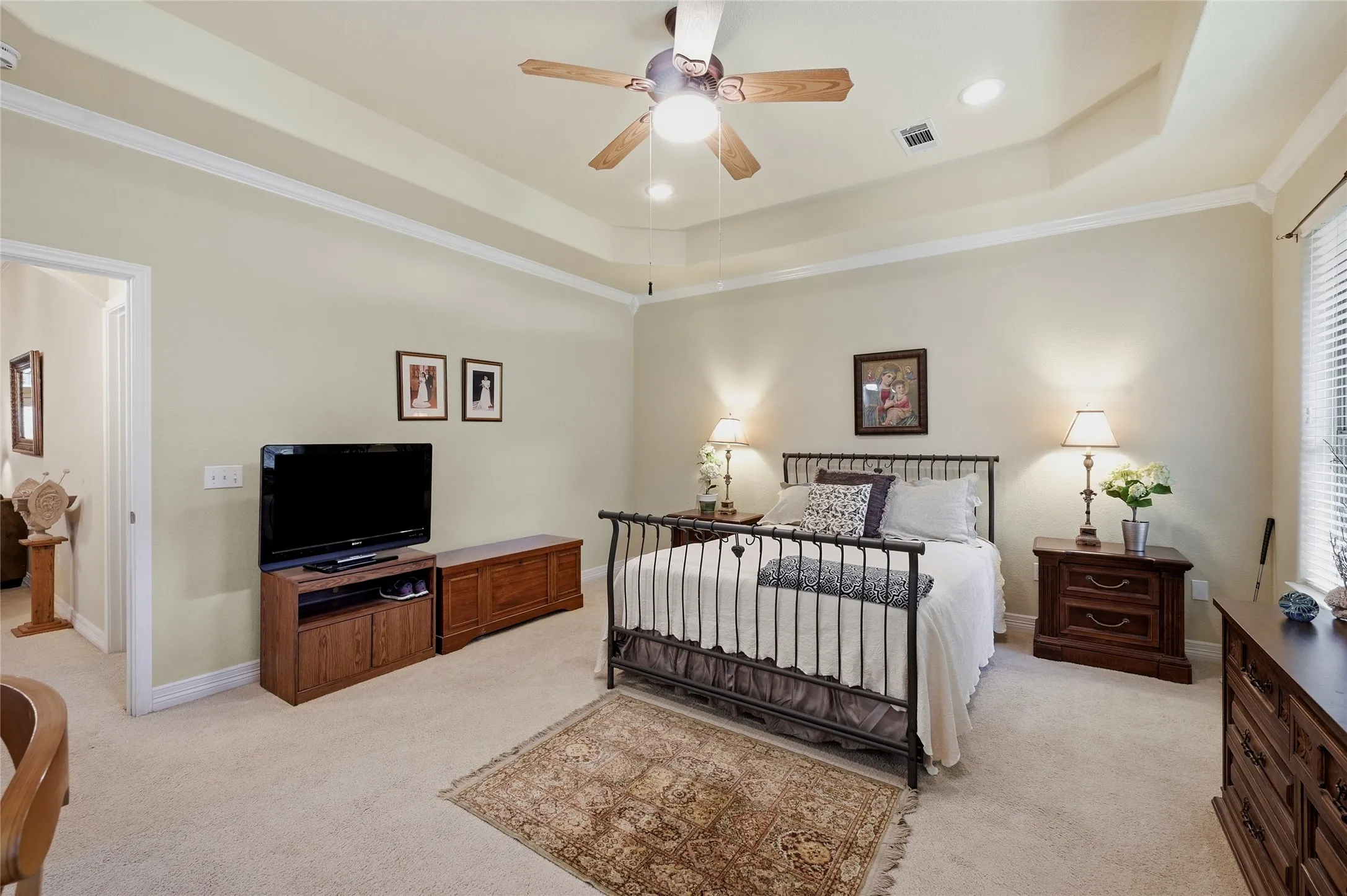 Single Family Residence For Sale in Grayson County , 35 GREENWAY Bend, Pottsboro, Texas 75076, 4 Bedrooms, 2 Bathrooms, 2 Garage spaces, 2,000 Sqft, built in 2003, Price $425,800, mls#21345759, Real Estate Agent in Pottsboro, Homes For Sale in Grayson county, Homes For Sale in Pottsboro, Realtor in Pottsboro Texas, Real Estate Brokerage Independent Realty Texas, Luminita Cordes Realtor