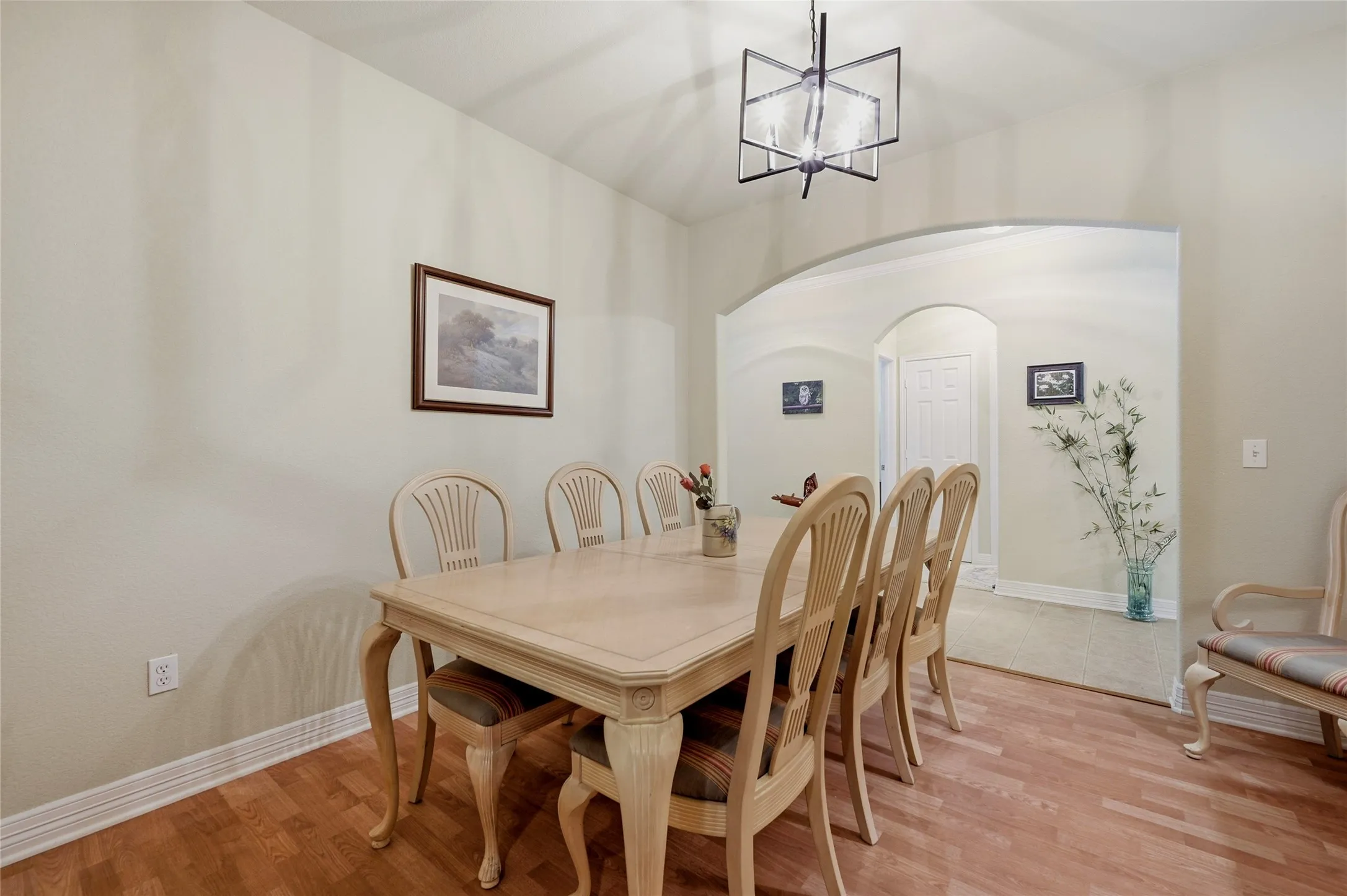 Single Family Residence For Sale in Grayson County , 35 GREENWAY Bend, Pottsboro, Texas 75076, 4 Bedrooms, 2 Bathrooms, 2 Garage spaces, 2,000 Sqft, built in 2003, Price $425,800, mls#21345759, Real Estate Agent in Pottsboro, Homes For Sale in Grayson county, Homes For Sale in Pottsboro, Realtor in Pottsboro Texas, Real Estate Brokerage Independent Realty Texas, Luminita Cordes Realtor
