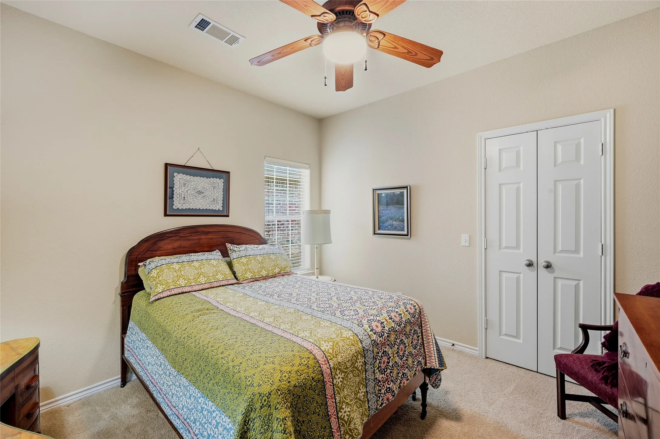 Single Family Residence For Sale in Grayson County , 35 GREENWAY Bend, Pottsboro, Texas 75076, 4 Bedrooms, 2 Bathrooms, 2 Garage spaces, 2,000 Sqft, built in 2003, Price $425,800, mls#21345759, Real Estate Agent in Pottsboro, Homes For Sale in Grayson county, Homes For Sale in Pottsboro, Realtor in Pottsboro Texas, Real Estate Brokerage Independent Realty Texas, Luminita Cordes Realtor