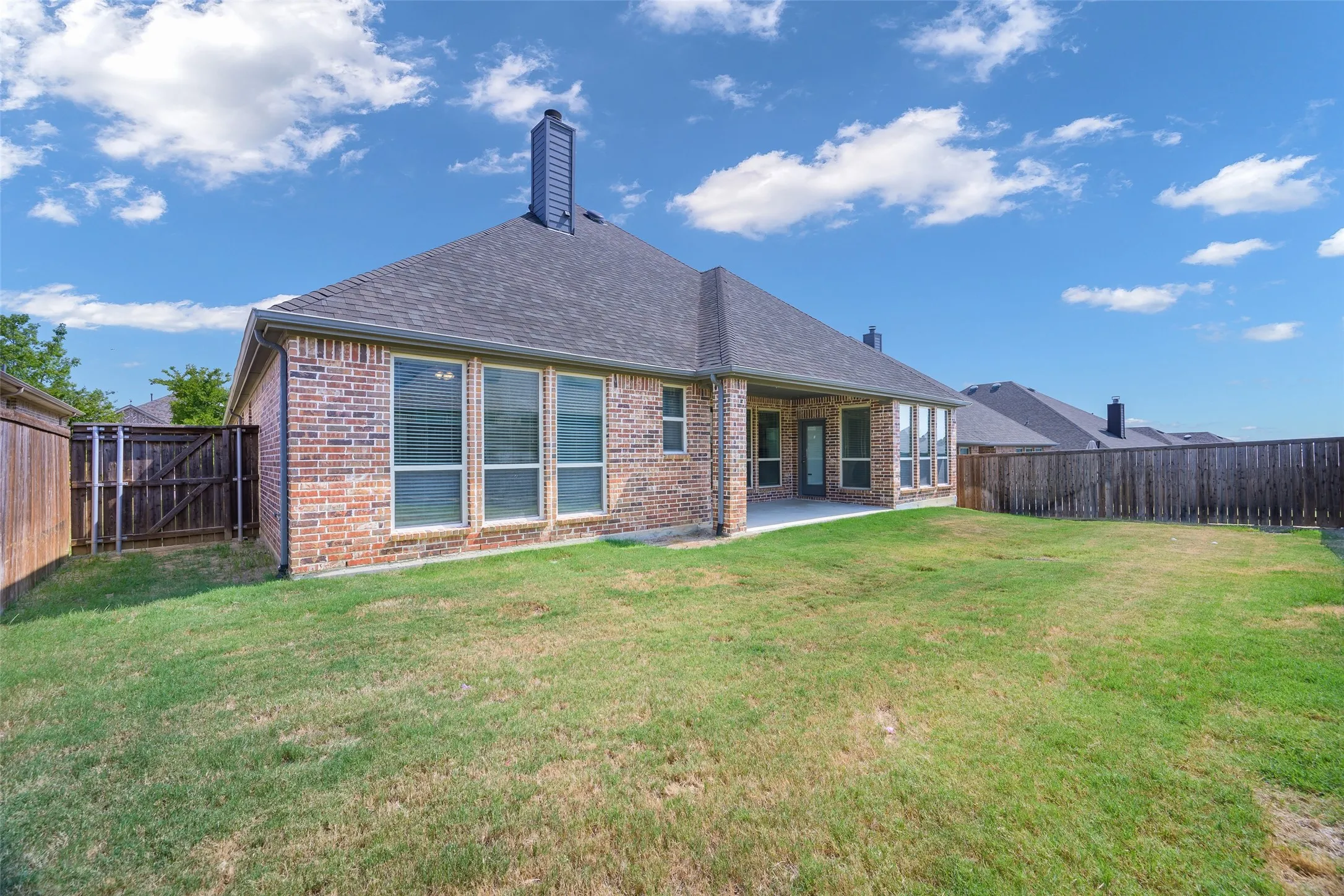 Single Family Residence For Rent in Denton County , 9724 Excursion Drive, Little Elm, Texas 75068, 5 Bedroom, 4 Bathroom, 3 Garage spaces, 3,045 Sqft, built in 2018, mls#21345918, Real Estate Agent in Little Elm, Homes For Rent in Denton county, Homes For Rent in Little Elm, Realtor in Little Elm Texas, Real Estate Brokerage Independent Realty Texas, Luminita Cordes Realtor