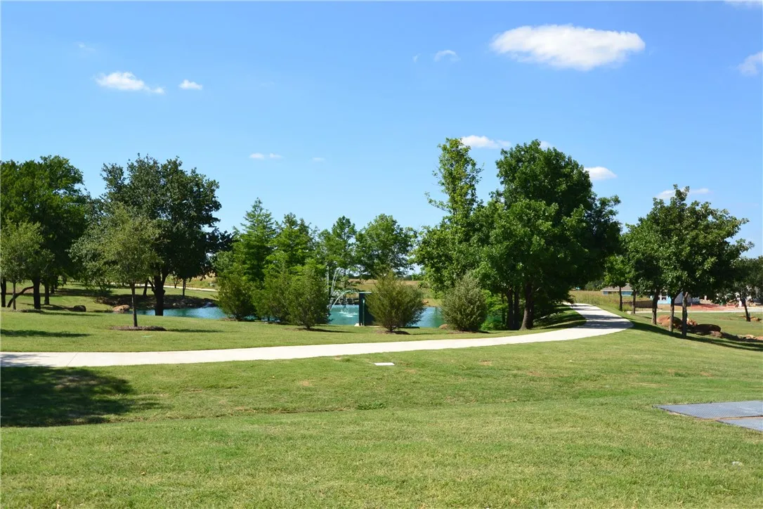 Single Family Residence For Rent in Denton County , 9724 Excursion Drive, Little Elm, Texas 75068, 5 Bedroom, 4 Bathroom, 3 Garage spaces, 3,045 Sqft, built in 2018, mls#21345918, Real Estate Agent in Little Elm, Homes For Rent in Denton county, Homes For Rent in Little Elm, Realtor in Little Elm Texas, Real Estate Brokerage Independent Realty Texas, Luminita Cordes Realtor