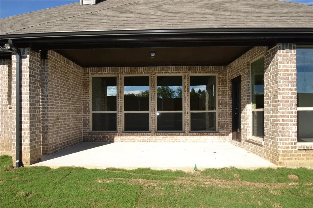 Single Family Residence For Rent in Denton County , 9724 Excursion Drive, Little Elm, Texas 75068, 5 Bedroom, 4 Bathroom, 3 Garage spaces, 3,045 Sqft, built in 2018, mls#21345918, Real Estate Agent in Little Elm, Homes For Rent in Denton county, Homes For Rent in Little Elm, Realtor in Little Elm Texas, Real Estate Brokerage Independent Realty Texas, Luminita Cordes Realtor