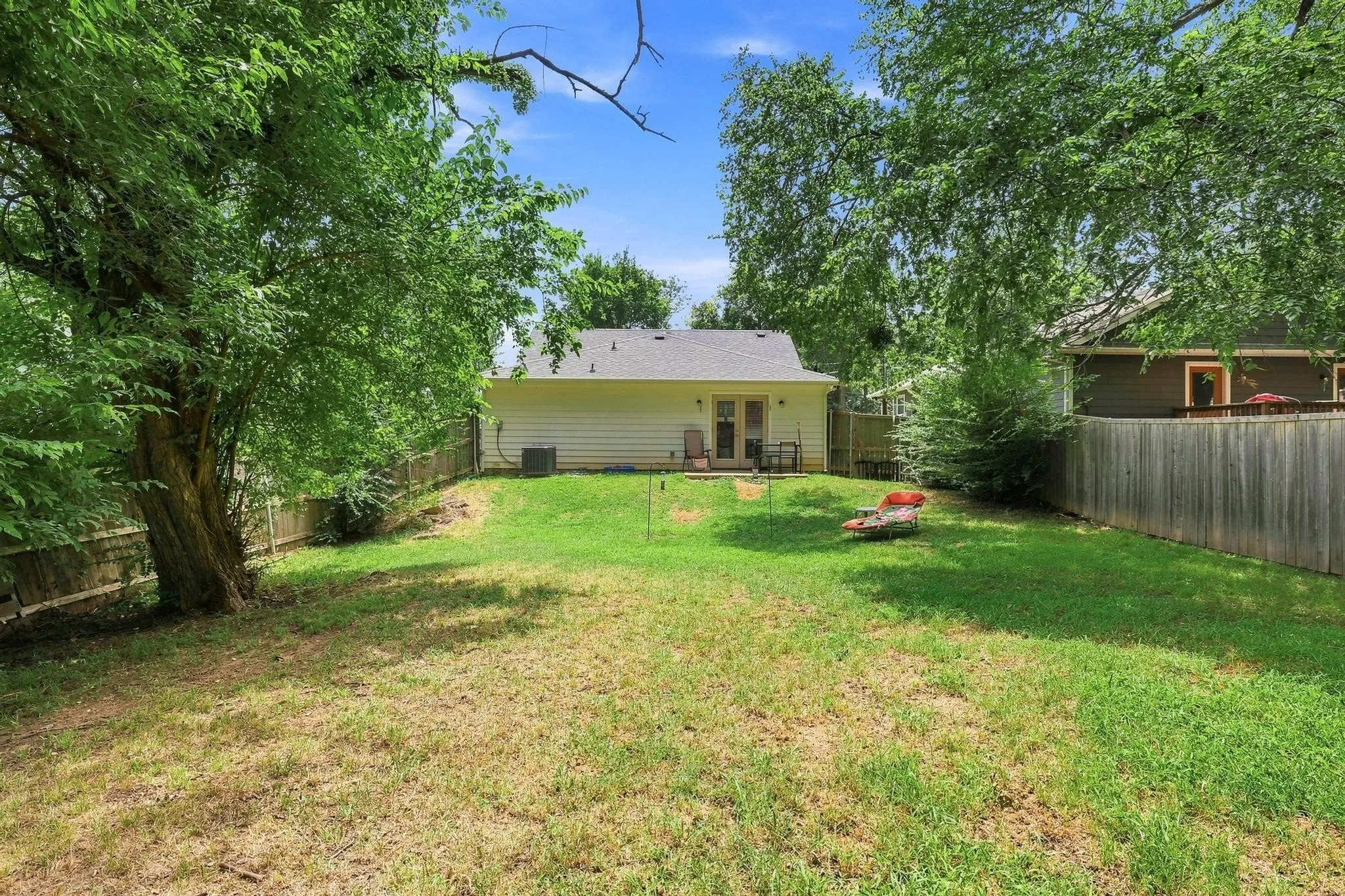 Single Family Residence For Sale in Grayson County , 517 E Hanna Street, Denison, Texas 75021, 3 Bedroom, 2 Bathroom, Garage spaces, 1,332 Sqft, built in 2020, mls#21340870, Real Estate Agent in Denison, Homes For Sale in Grayson county, Homes For Sale in Denison, Realtor in Denison Texas, Real Estate Brokerage Independent Realty Texas, Luminita Cordes Realtor