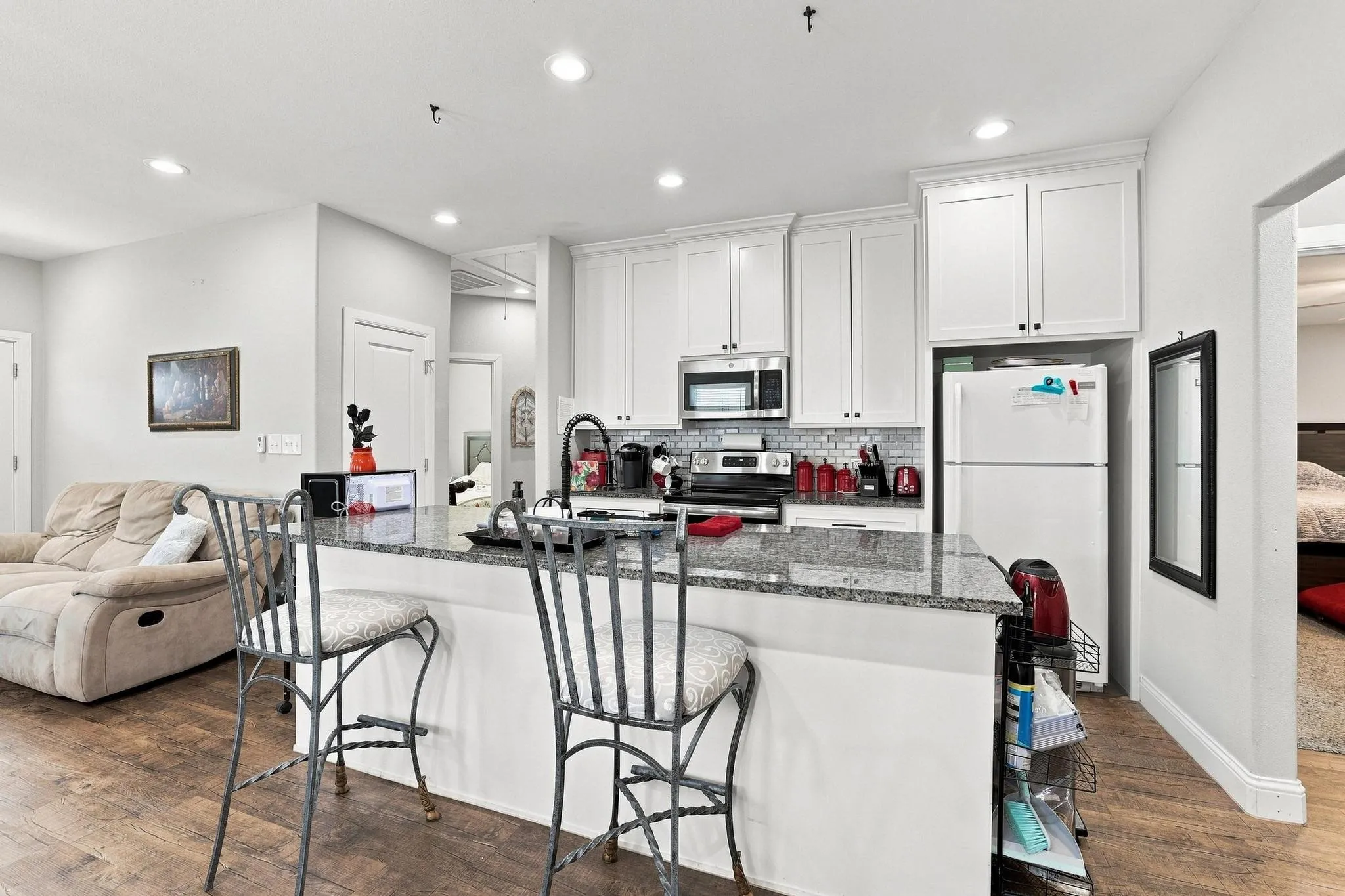 Single Family Residence For Sale in Grayson County , 517 E Hanna Street, Denison, Texas 75021, 3 Bedroom, 2 Bathroom, Garage spaces, 1,332 Sqft, built in 2020, mls#21340870, Real Estate Agent in Denison, Homes For Sale in Grayson county, Homes For Sale in Denison, Realtor in Denison Texas, Real Estate Brokerage Independent Realty Texas, Luminita Cordes Realtor