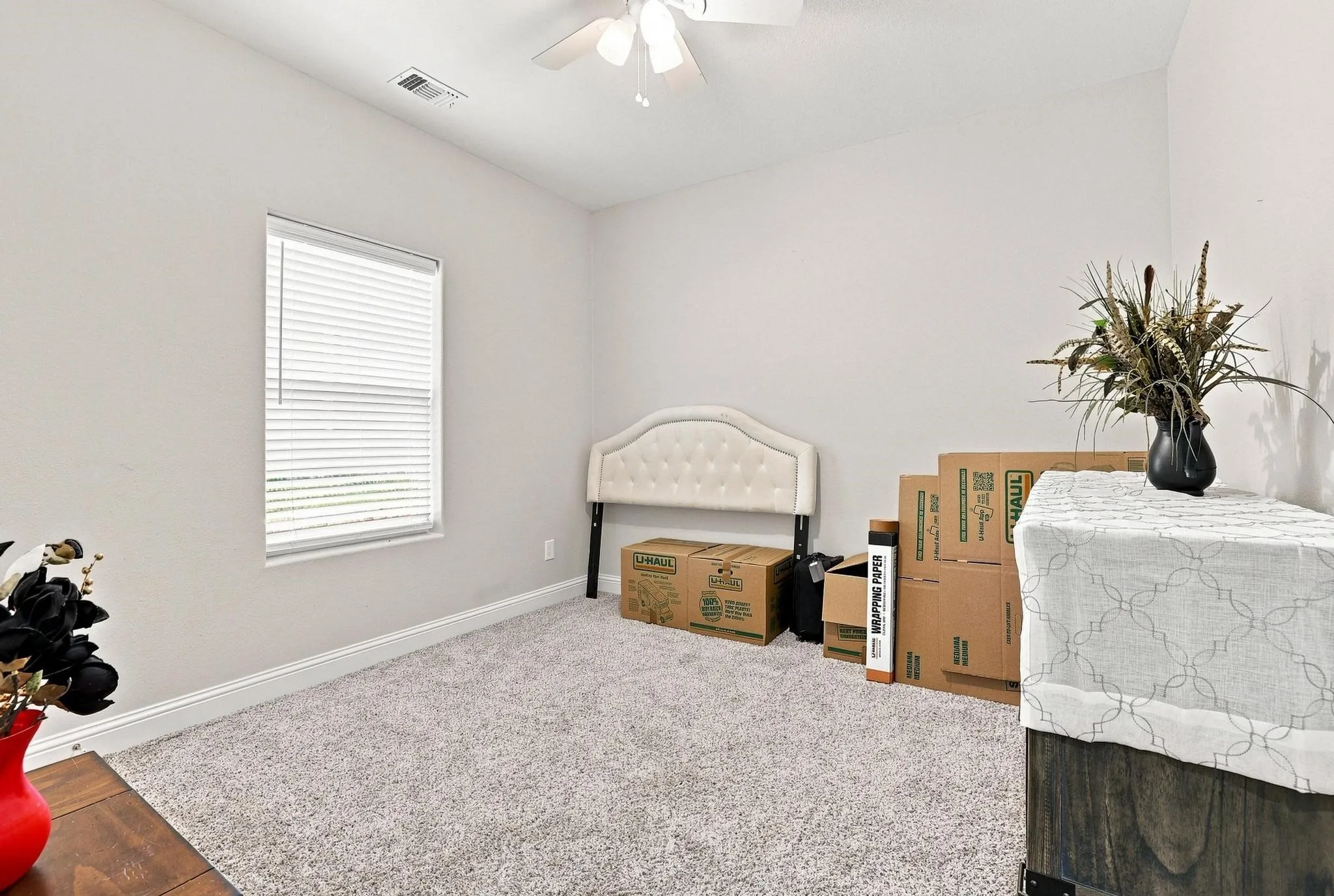 Single Family Residence For Sale in Grayson County , 517 E Hanna Street, Denison, Texas 75021, 3 Bedroom, 2 Bathroom, Garage spaces, 1,332 Sqft, built in 2020, mls#21340870, Real Estate Agent in Denison, Homes For Sale in Grayson county, Homes For Sale in Denison, Realtor in Denison Texas, Real Estate Brokerage Independent Realty Texas, Luminita Cordes Realtor