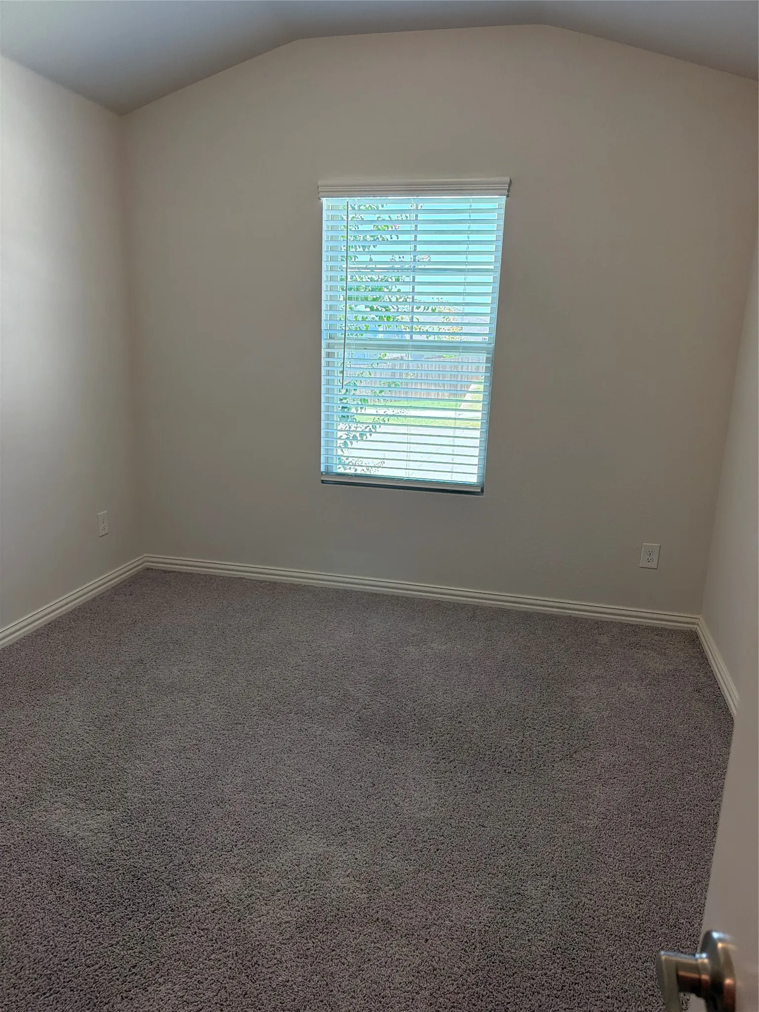 Single Family Residence For Rent in Tarrant County , 10508 Big Lagoon Drive, Fort Worth, Texas 76179, 4 Bedrooms, 2 Bathrooms, 2 Garage spaces, 1,731 Sqft, built in 2021, Price $2,400, mls#21345890, Real Estate Agent in Fort Worth, Homes For Rent in Tarrant county, Homes For Rent in Fort Worth, Realtor in Fort Worth Texas, Real Estate Brokerage Independent Realty Texas, Luminita Cordes Realtor