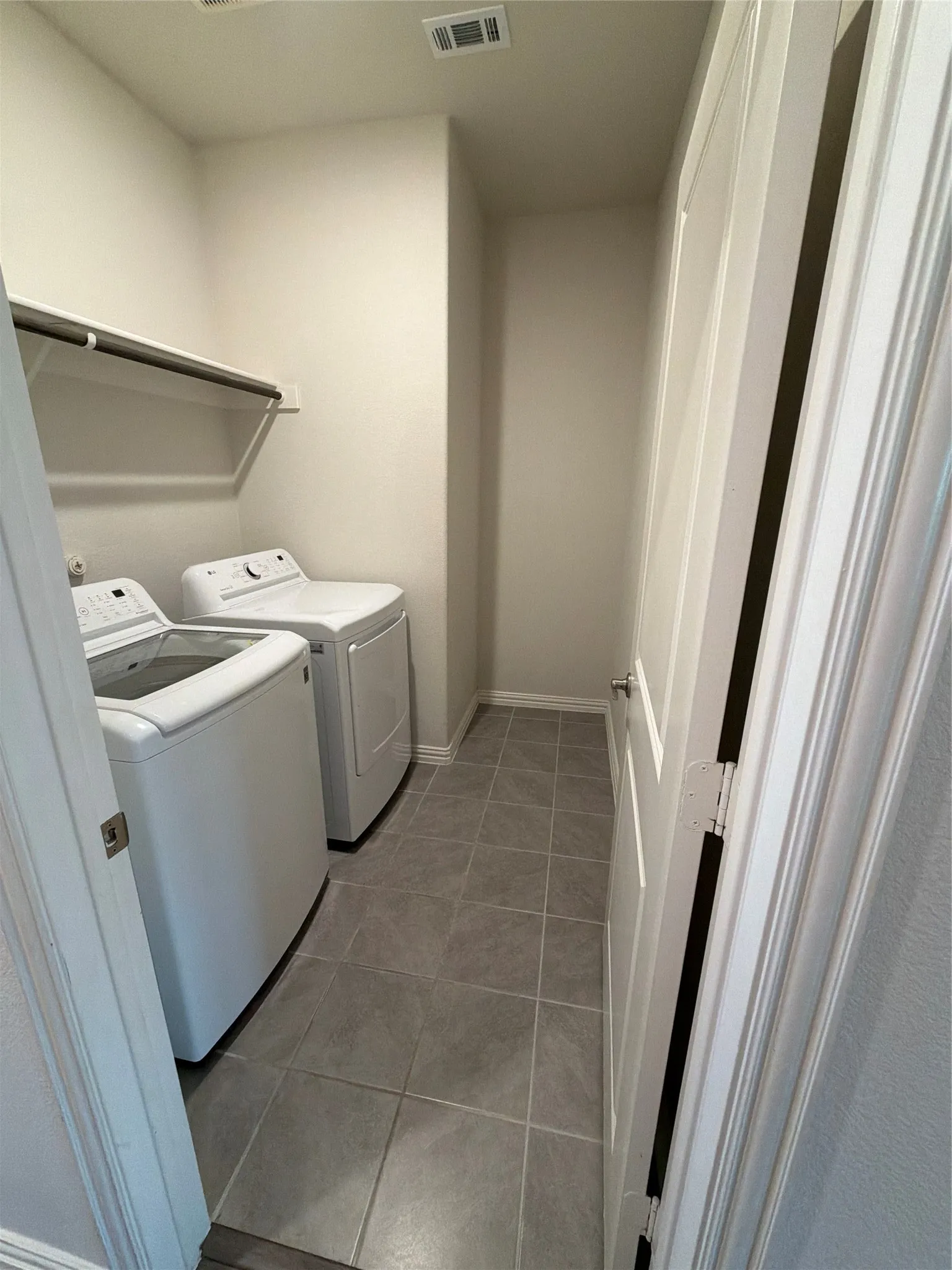 Single Family Residence For Rent in Tarrant County , 10508 Big Lagoon Drive, Fort Worth, Texas 76179, 4 Bedrooms, 2 Bathrooms, 2 Garage spaces, 1,731 Sqft, built in 2021, Price $2,400, mls#21345890, Real Estate Agent in Fort Worth, Homes For Rent in Tarrant county, Homes For Rent in Fort Worth, Realtor in Fort Worth Texas, Real Estate Brokerage Independent Realty Texas, Luminita Cordes Realtor