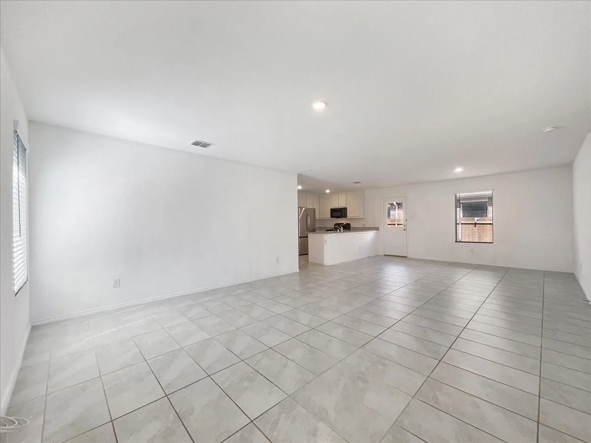 Single Family Residence For Rent in Collin County , 3316 Turkey Trot Lane, Mc Kinney, Texas 75071, 3 Bedroom, 2 Bathroom, 2 Garage spaces, 1,440 Sqft, built in 2023, mls#21345928, Real Estate Agent in Mc Kinney, Homes For Rent in Collin county, Homes For Rent in Mc Kinney, Realtor in Mc Kinney Texas, Real Estate Brokerage Independent Realty Texas, Luminita Cordes Realtor