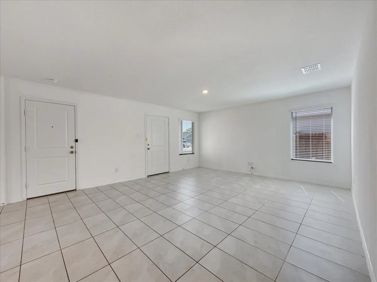 Single Family Residence For Rent in Collin County , 3316 Turkey Trot Lane, Mc Kinney, Texas 75071, 3 Bedroom, 2 Bathroom, 2 Garage spaces, 1,440 Sqft, built in 2023, mls#21345928, Real Estate Agent in Mc Kinney, Homes For Rent in Collin county, Homes For Rent in Mc Kinney, Realtor in Mc Kinney Texas, Real Estate Brokerage Independent Realty Texas, Luminita Cordes Realtor