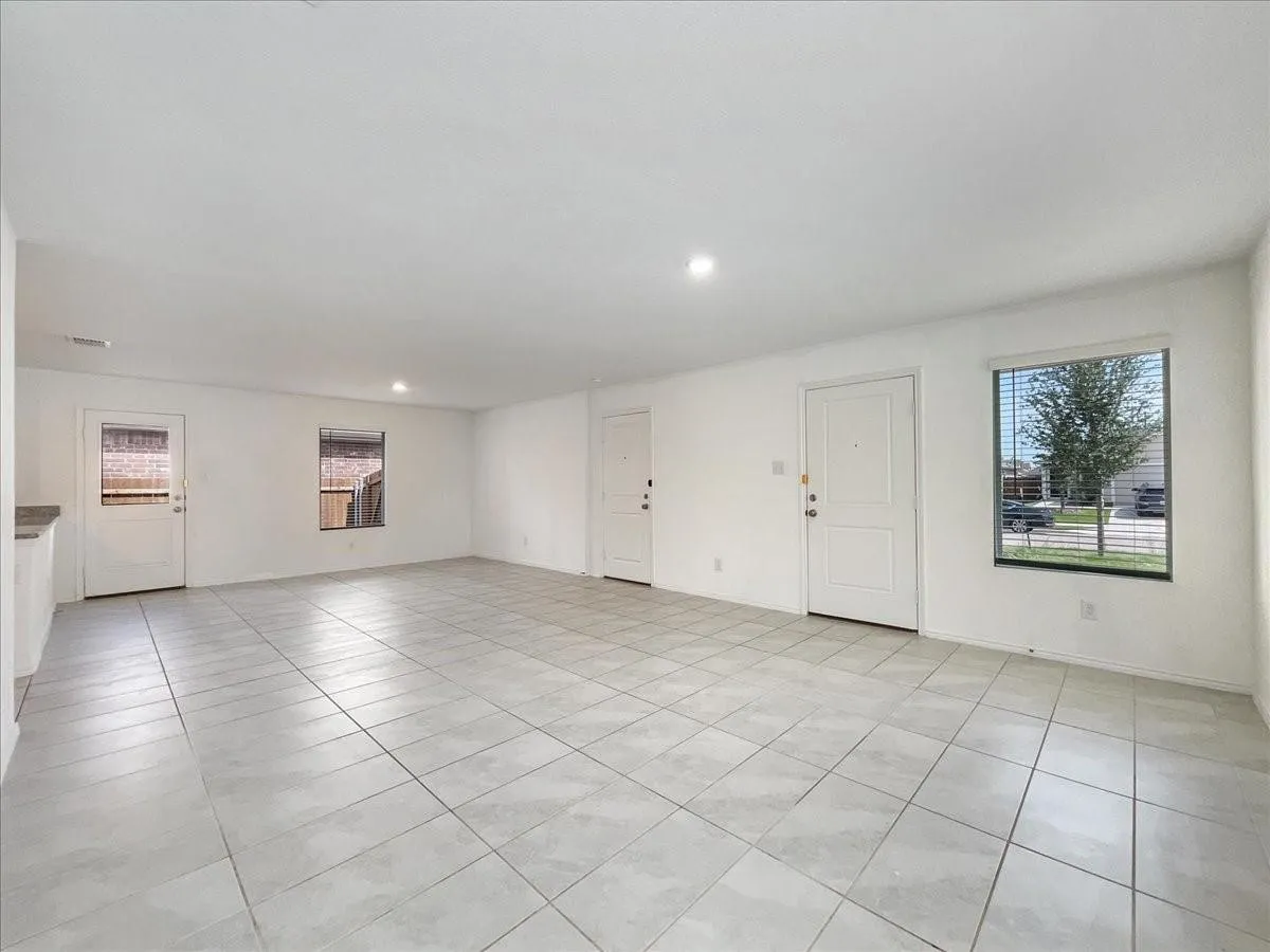Single Family Residence For Rent in Collin County , 3316 Turkey Trot Lane, Mc Kinney, Texas 75071, 3 Bedroom, 2 Bathroom, 2 Garage spaces, 1,440 Sqft, built in 2023, mls#21345928, Real Estate Agent in Mc Kinney, Homes For Rent in Collin county, Homes For Rent in Mc Kinney, Realtor in Mc Kinney Texas, Real Estate Brokerage Independent Realty Texas, Luminita Cordes Realtor