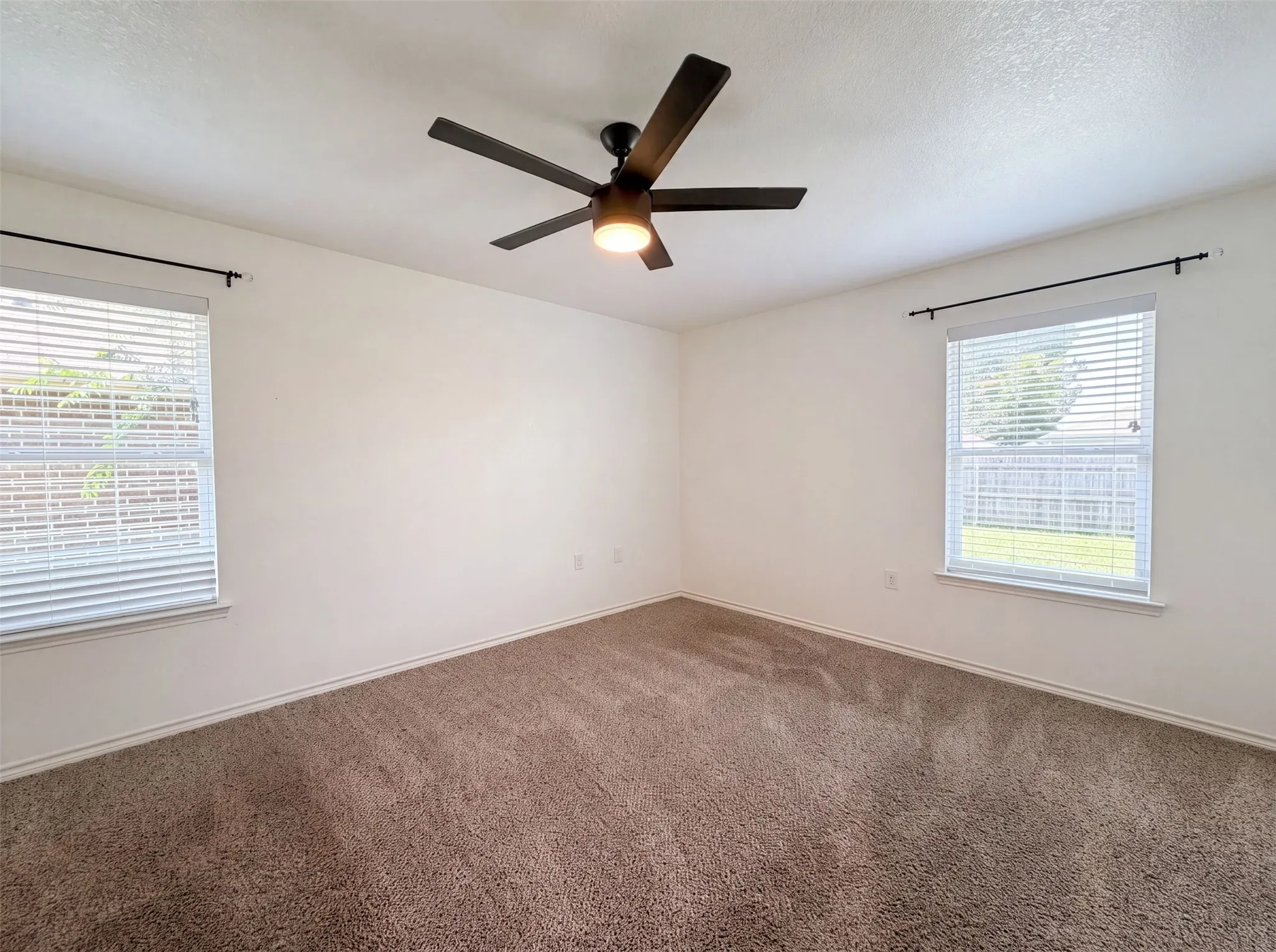 Single Family Residence For Sale in Tarrant County , 3132 Evangeline Road, Fort Worth, Texas 76140, 3 Bedroom, 2 Bathroom, 2 Garage spaces, 1,192 Sqft, built in 2010, mls#21345930, Real Estate Agent in Fort Worth, Homes For Sale in Tarrant county, Homes For Sale in Fort Worth, Realtor in Fort Worth Texas, Real Estate Brokerage Independent Realty Texas, Luminita Cordes Realtor