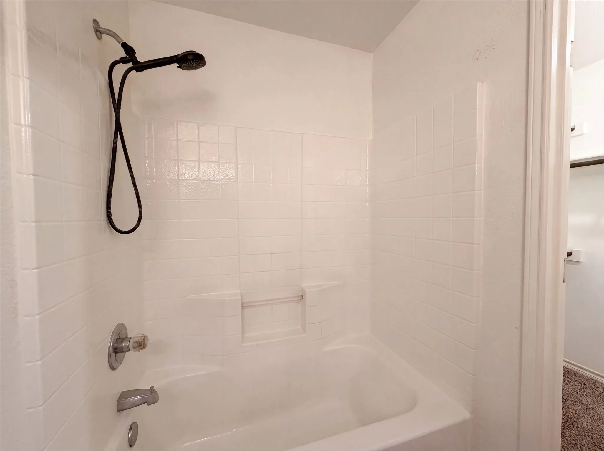 Single Family Residence For Sale in Tarrant County , 3132 Evangeline Road, Fort Worth, Texas 76140, 3 Bedroom, 2 Bathroom, 2 Garage spaces, 1,192 Sqft, built in 2010, mls#21345930, Real Estate Agent in Fort Worth, Homes For Sale in Tarrant county, Homes For Sale in Fort Worth, Realtor in Fort Worth Texas, Real Estate Brokerage Independent Realty Texas, Luminita Cordes Realtor