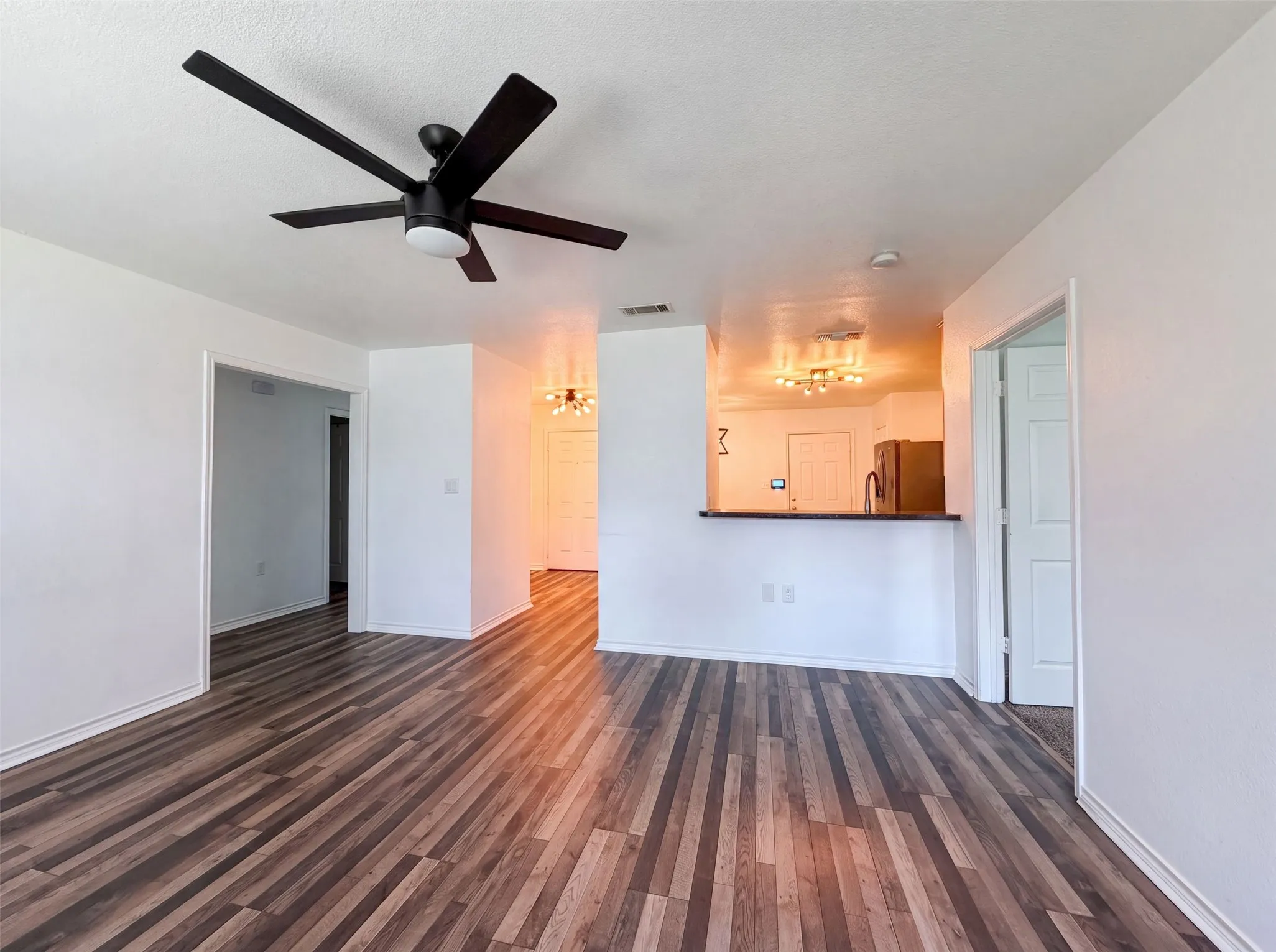 Single Family Residence For Sale in Tarrant County , 3132 Evangeline Road, Fort Worth, Texas 76140, 3 Bedroom, 2 Bathroom, 2 Garage spaces, 1,192 Sqft, built in 2010, mls#21345930, Real Estate Agent in Fort Worth, Homes For Sale in Tarrant county, Homes For Sale in Fort Worth, Realtor in Fort Worth Texas, Real Estate Brokerage Independent Realty Texas, Luminita Cordes Realtor