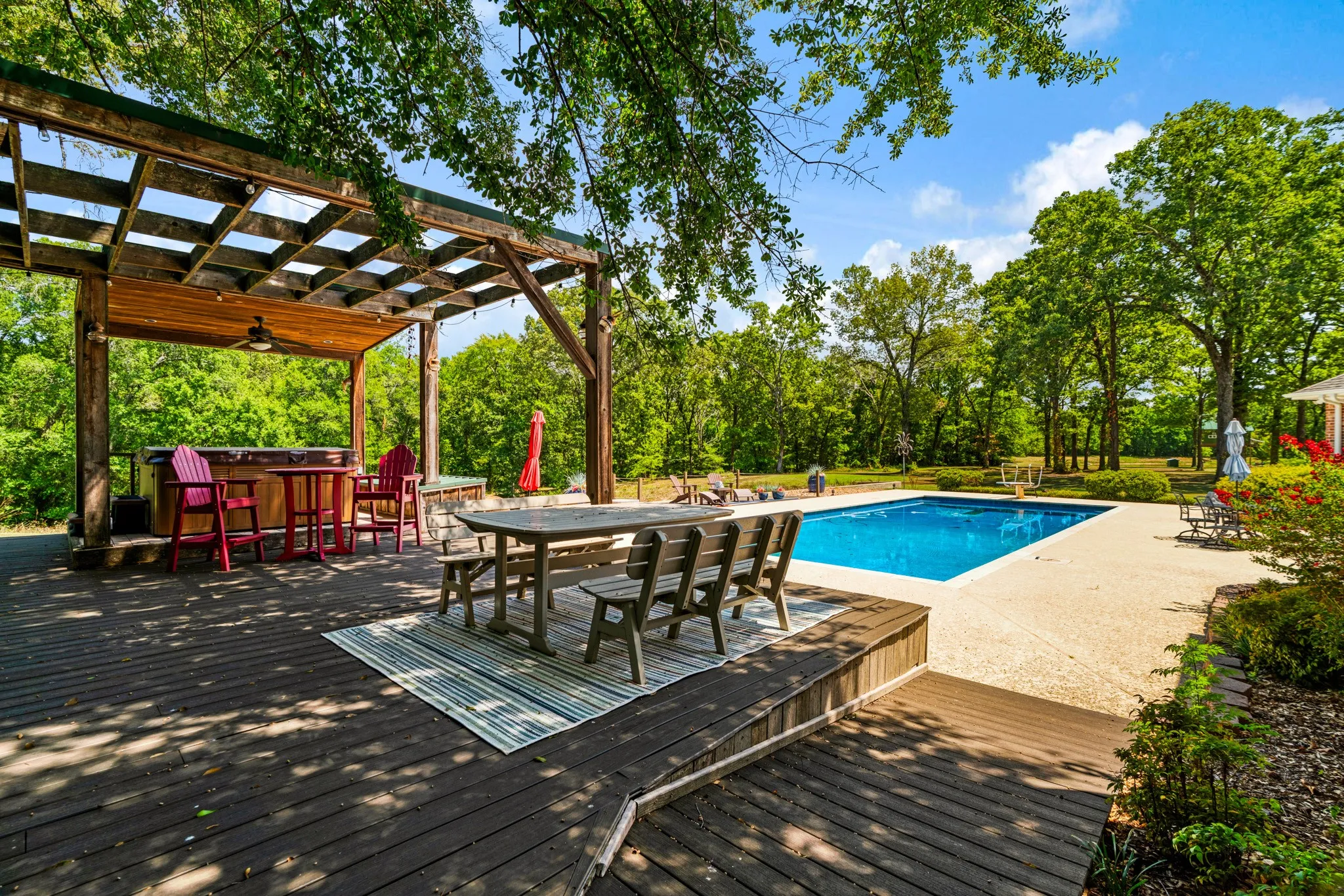 Single Family Residence For Sale in Lamar County , 618 County Road 33970, Powderly, Texas 75473, 5 Bedroom, 6 Bathroom, 3 Garage spaces, 6,547 Sqft, built in 1994, mls#21345131, Real Estate Agent in Powderly, Homes For Sale in Lamar county, Homes For Sale in Powderly, Realtor in Powderly Texas, Real Estate Brokerage Independent Realty Texas, Luminita Cordes Realtor