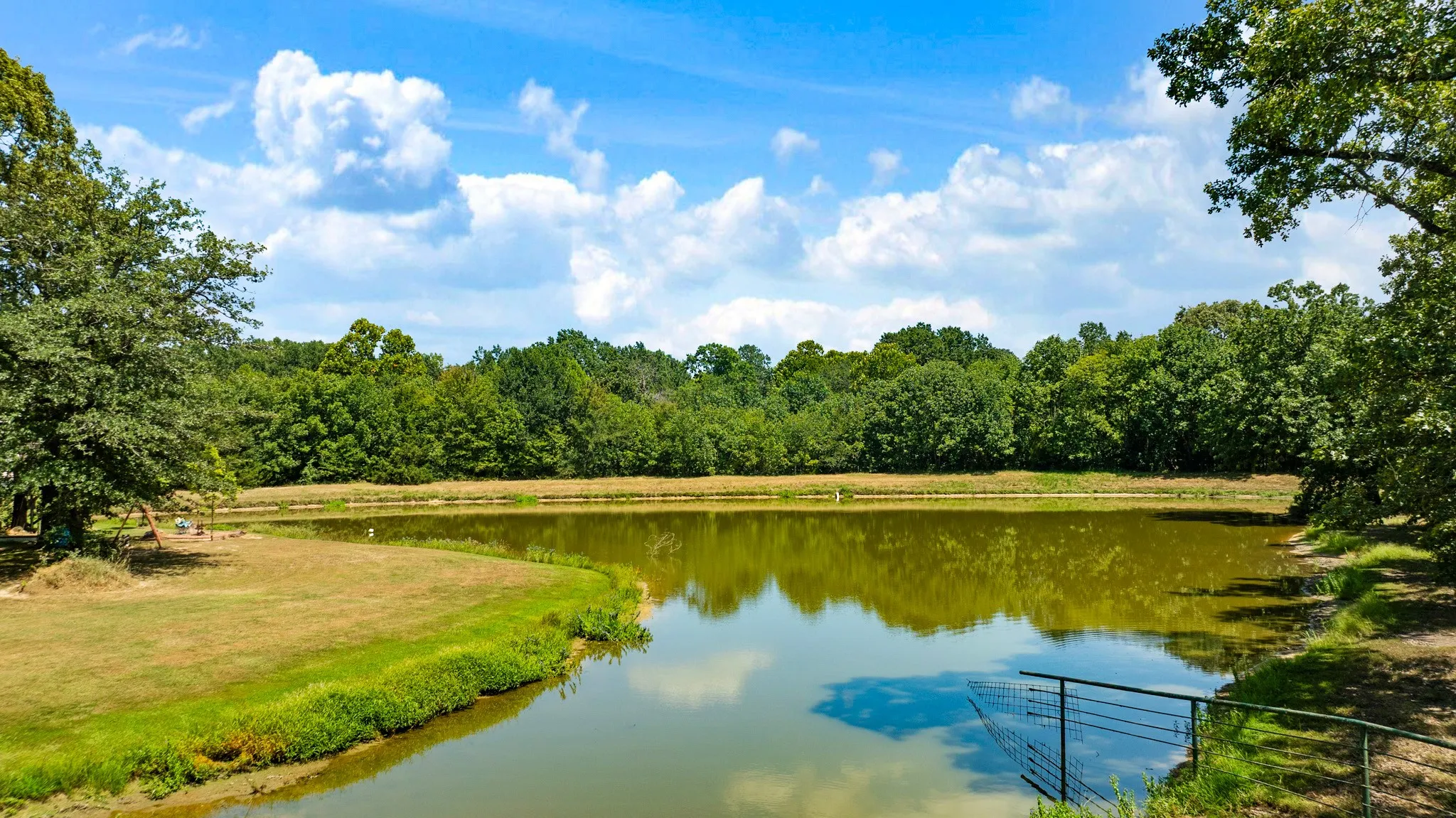 Single Family Residence For Sale in Lamar County , 618 County Road 33970, Powderly, Texas 75473, 5 Bedroom, 6 Bathroom, 3 Garage spaces, 6,547 Sqft, built in 1994, mls#21345131, Real Estate Agent in Powderly, Homes For Sale in Lamar county, Homes For Sale in Powderly, Realtor in Powderly Texas, Real Estate Brokerage Independent Realty Texas, Luminita Cordes Realtor