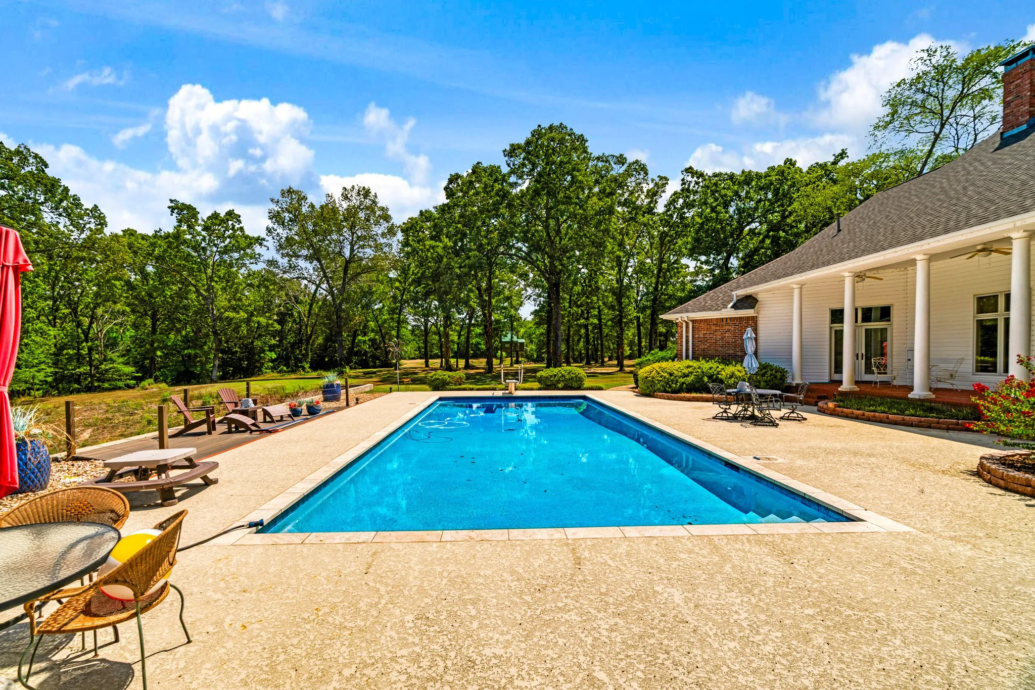Single Family Residence For Sale in Lamar County , 618 County Road 33970, Powderly, Texas 75473, 5 Bedroom, 6 Bathroom, 3 Garage spaces, 6,547 Sqft, built in 1994, mls#21345131, Real Estate Agent in Powderly, Homes For Sale in Lamar county, Homes For Sale in Powderly, Realtor in Powderly Texas, Real Estate Brokerage Independent Realty Texas, Luminita Cordes Realtor