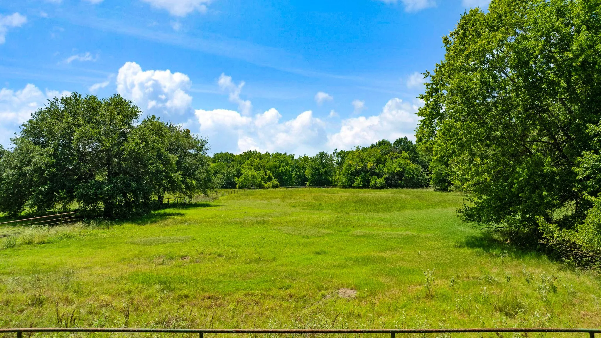 Single Family Residence For Sale in Lamar County , 618 County Road 33970, Powderly, Texas 75473, 5 Bedroom, 6 Bathroom, 3 Garage spaces, 6,547 Sqft, built in 1994, mls#21345131, Real Estate Agent in Powderly, Homes For Sale in Lamar county, Homes For Sale in Powderly, Realtor in Powderly Texas, Real Estate Brokerage Independent Realty Texas, Luminita Cordes Realtor