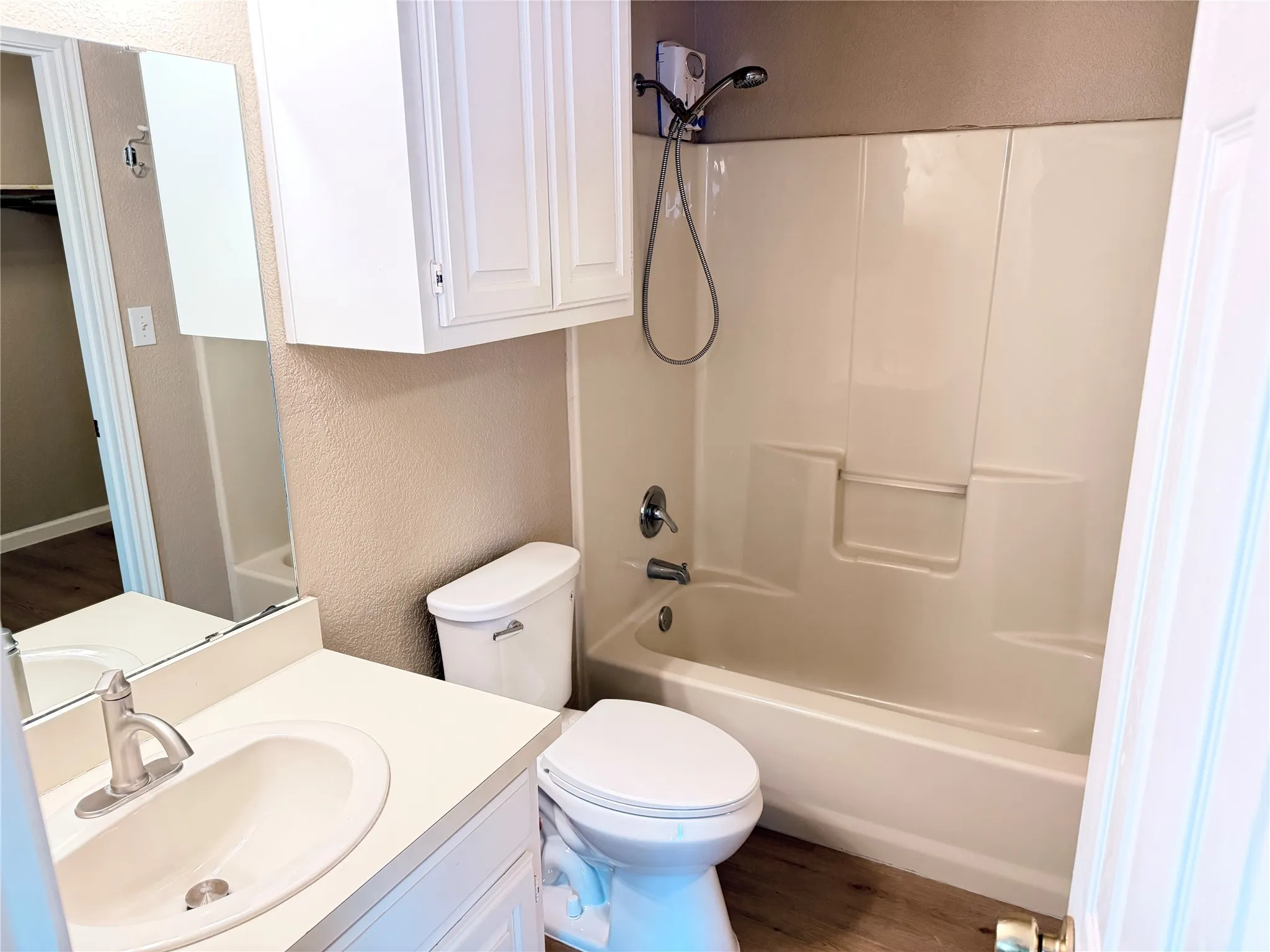 Duplex For Rent in Denton County , 453 Strata Drive, Denton, Texas 76201, 2 Bedrooms, 2 Bathrooms, Garage spaces, 1,244 Sqft, built in 1994, Price $1,550, mls#21345940, Real Estate Agent in Denton, Homes For Rent in Denton county, Homes For Rent in Denton, Realtor in Denton Texas, Real Estate Brokerage Independent Realty Texas, Luminita Cordes Realtor